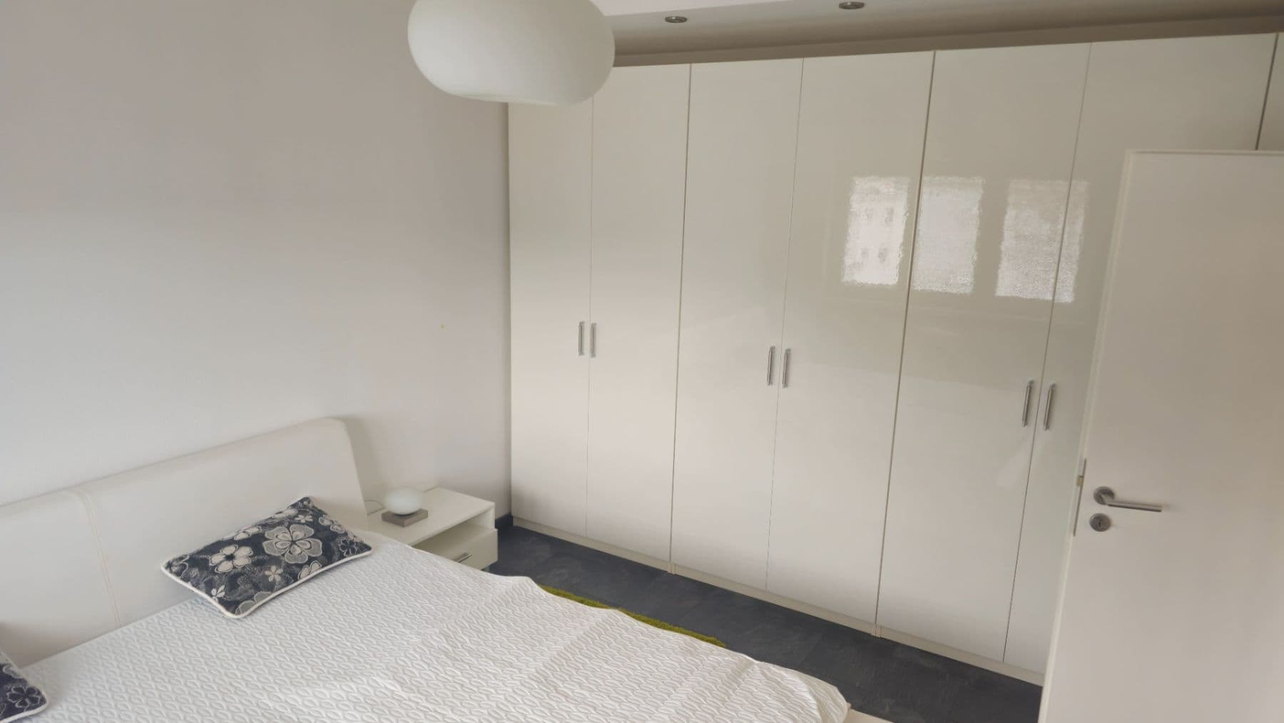 Pronájem bytu 2+1 55 m², Gaštanová, Bratislava - mestská časť Staré Mesto, Bratislavský kraj Pronájem bytu 2+1 55 m², Gaštanová, Bratislava - mestská časť Staré Mesto, Bratislavský kraj