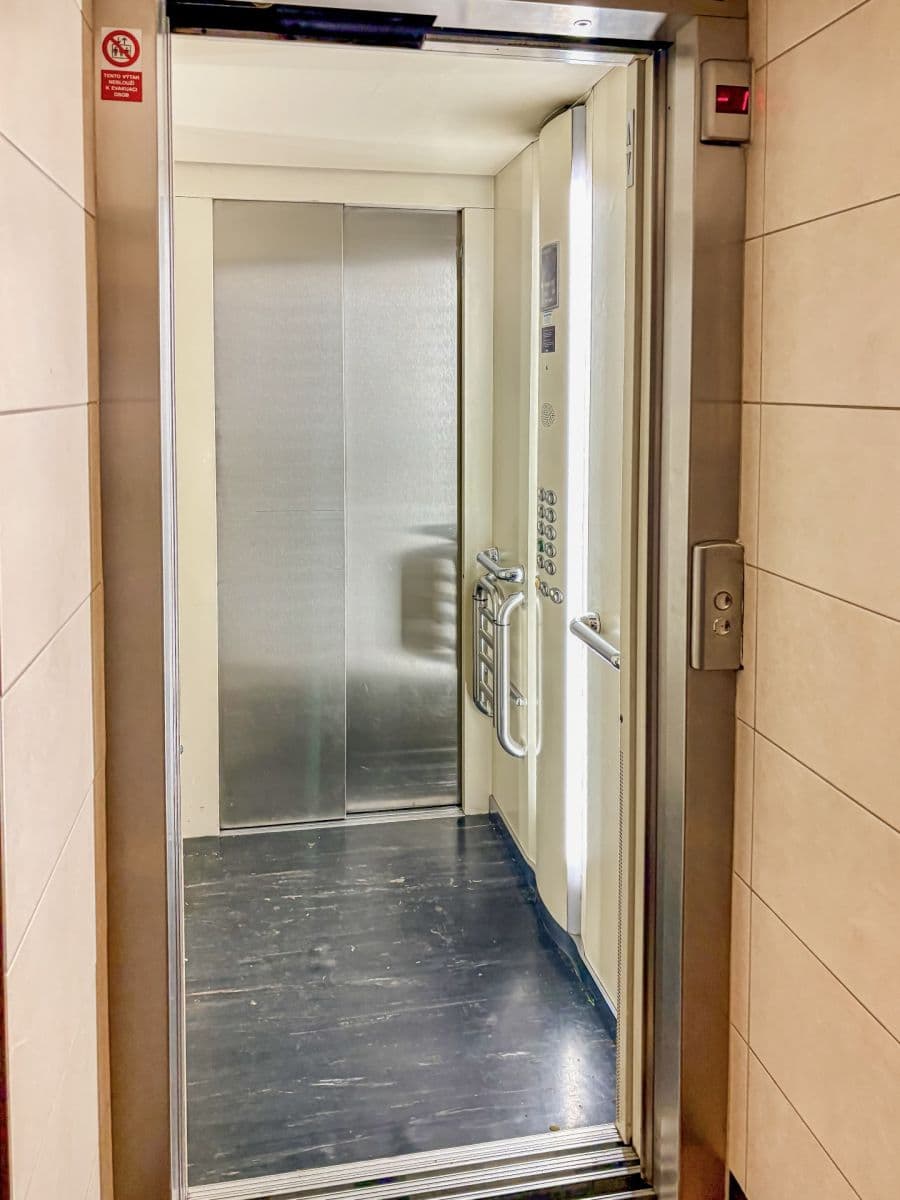 Prodej bytu 2+kk 54 m², Pod Harfou, Praha, Praha Prodej bytu 2+kk 54 m², Pod Harfou, Praha, Praha