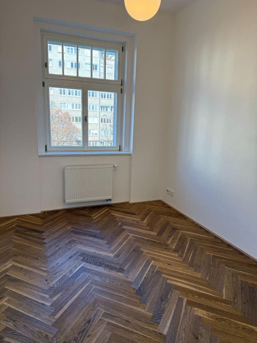 Pronájem bytu 2+kk 52 m², 28. pluku, Praha, Praha Pronájem bytu 2+kk 52 m², 28. pluku, Praha, Praha