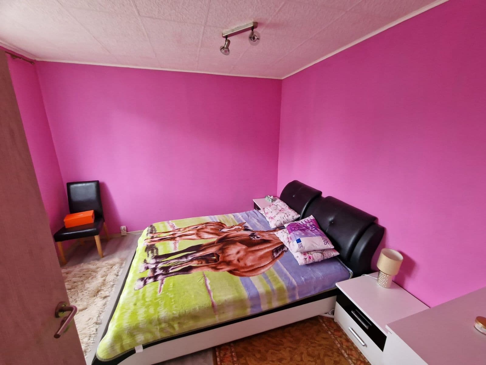 Prodej bytu 3+1 60 m², Dlouhá, Aš, Karlovarský kraj Prodej bytu 3+1 60 m², Dlouhá, Aš, Karlovarský kraj