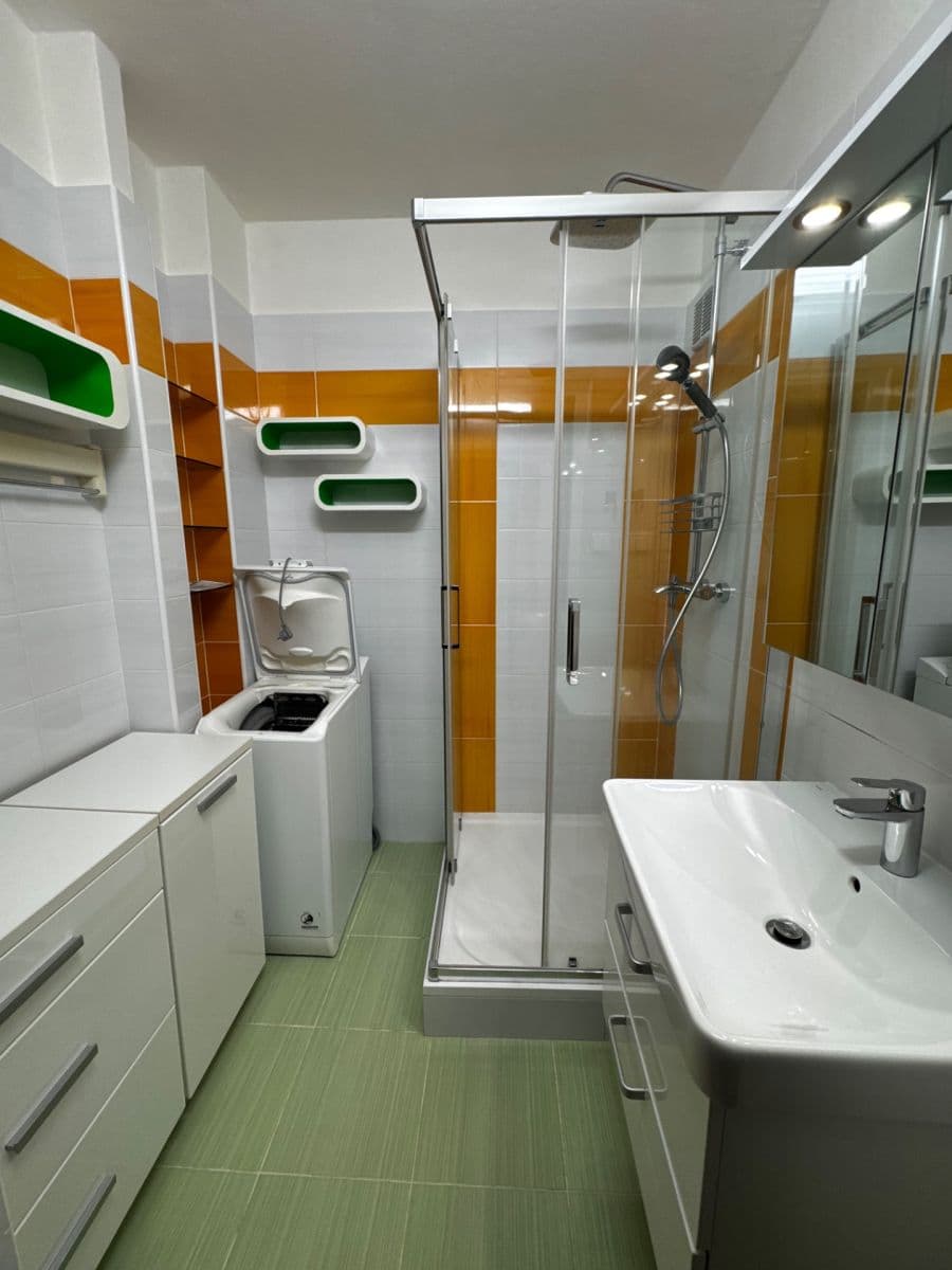 Prodej bytu 3+kk 56 m², Vratislavská, Praha, Praha Prodej bytu 3+kk 56 m², Vratislavská, Praha, Praha