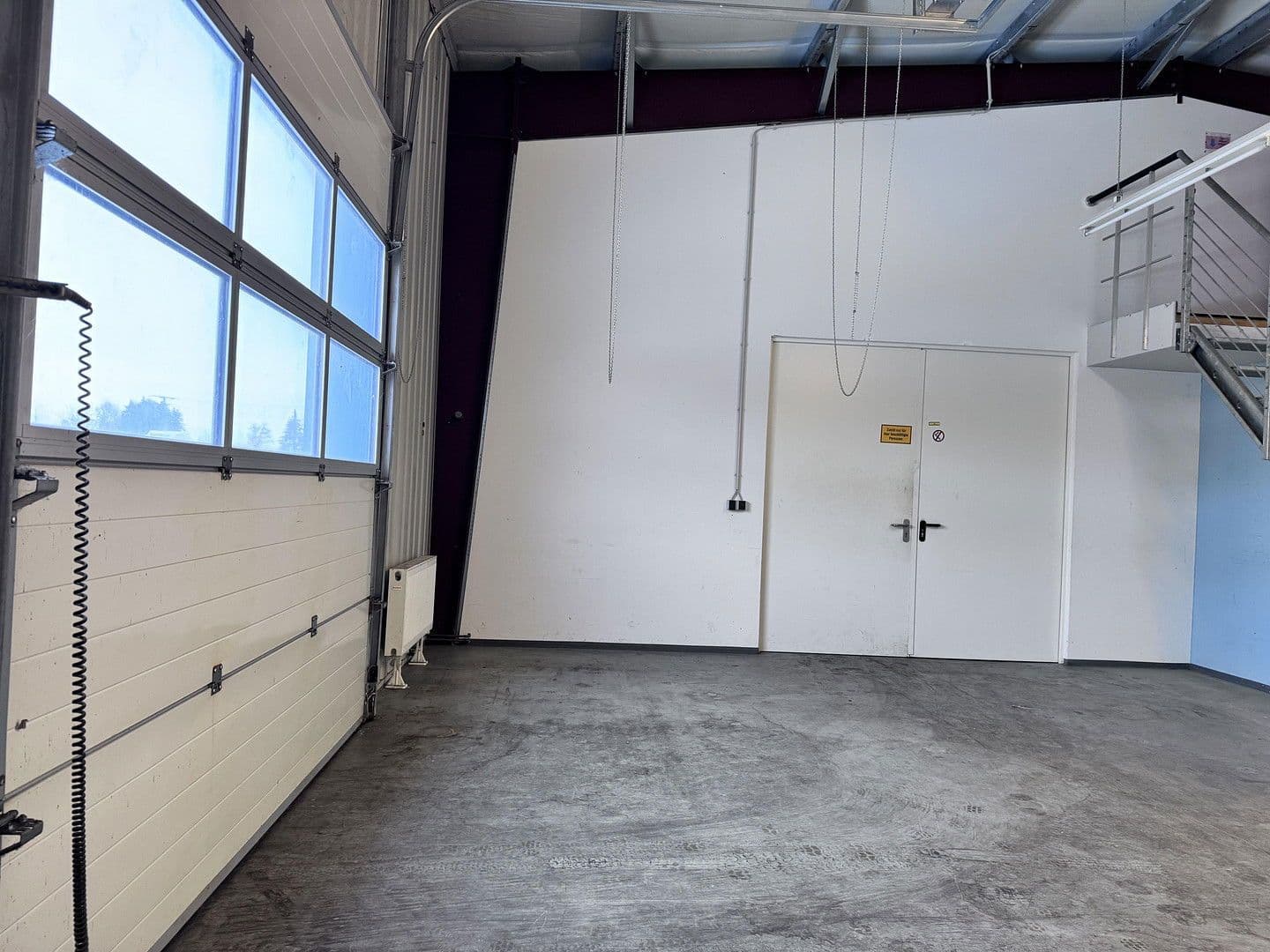 Pronájem nebytového prostoru 183 m², Thiendorf, Sasko Pronájem nebytového prostoru 183 m², Thiendorf, Sasko