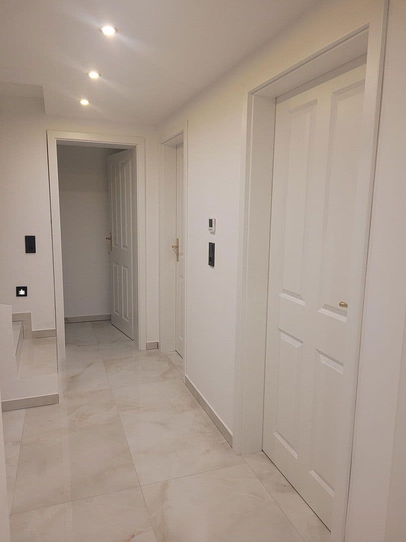 Prodej bytu 4+1 106 m², Hamburg, Hamburg Prodej bytu 4+1 106 m², Hamburg, Hamburg