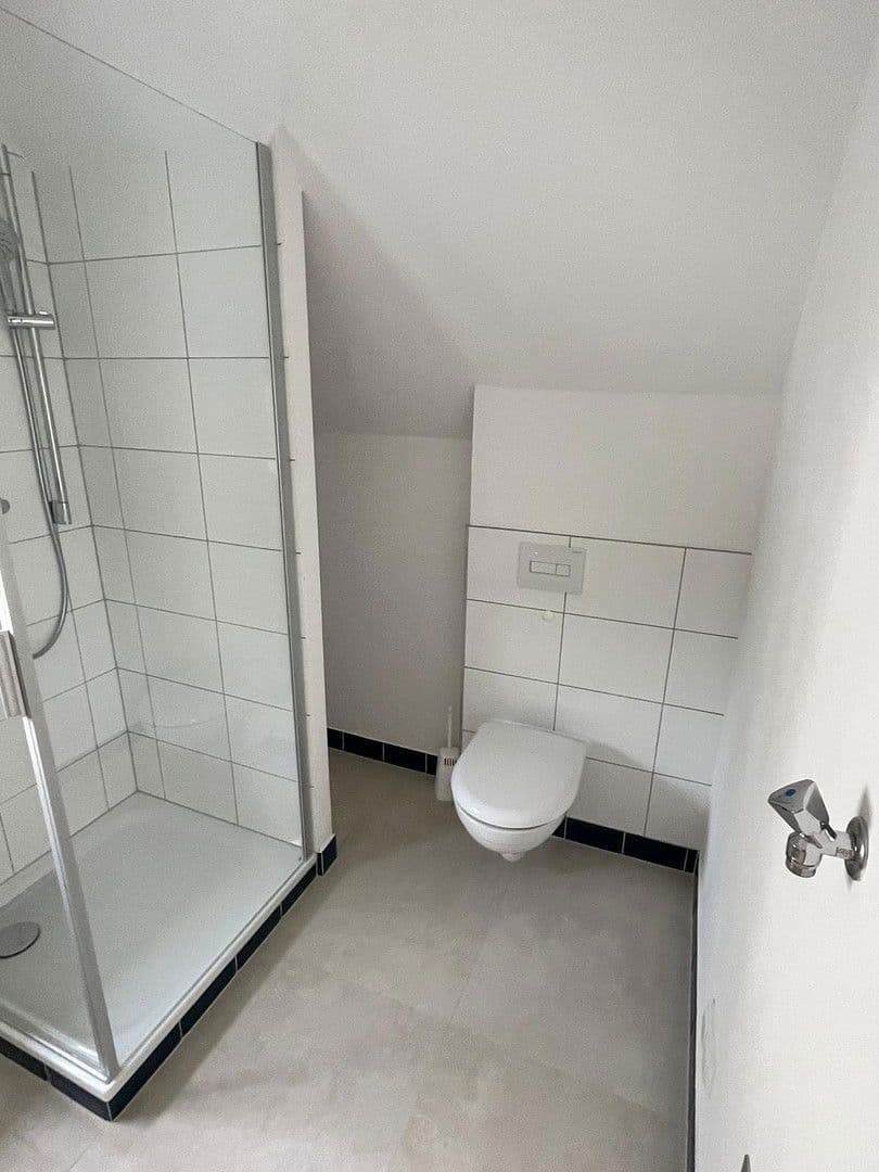 Pronájem bytu 3+1 81 m², Frankfurt am Main, Hessen Pronájem bytu 3+1 81 m², Frankfurt am Main, Hessen