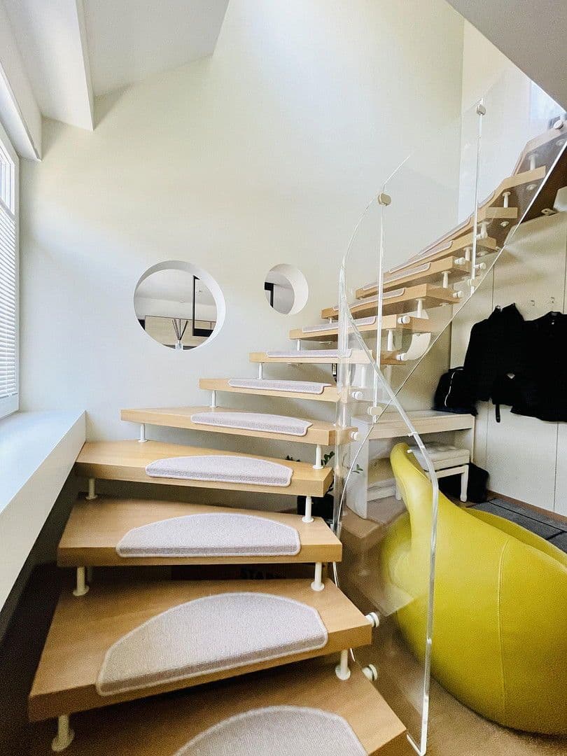 Pronájem bytu 5+1 224 m², Düsseldorf, Severní Porýní-Vestfálsko Pronájem bytu 5+1 224 m², Düsseldorf, Severní Porýní-Vestfálsko