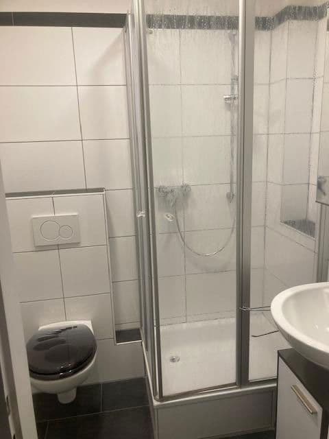 Prodej domu 235 m², pozemek 231 m², Spindelstrasse 36a, Osnabrück, Dolní Sasko Prodej domu 235 m², pozemek 231 m², Spindelstrasse 36a, Osnabrück, Dolní Sasko