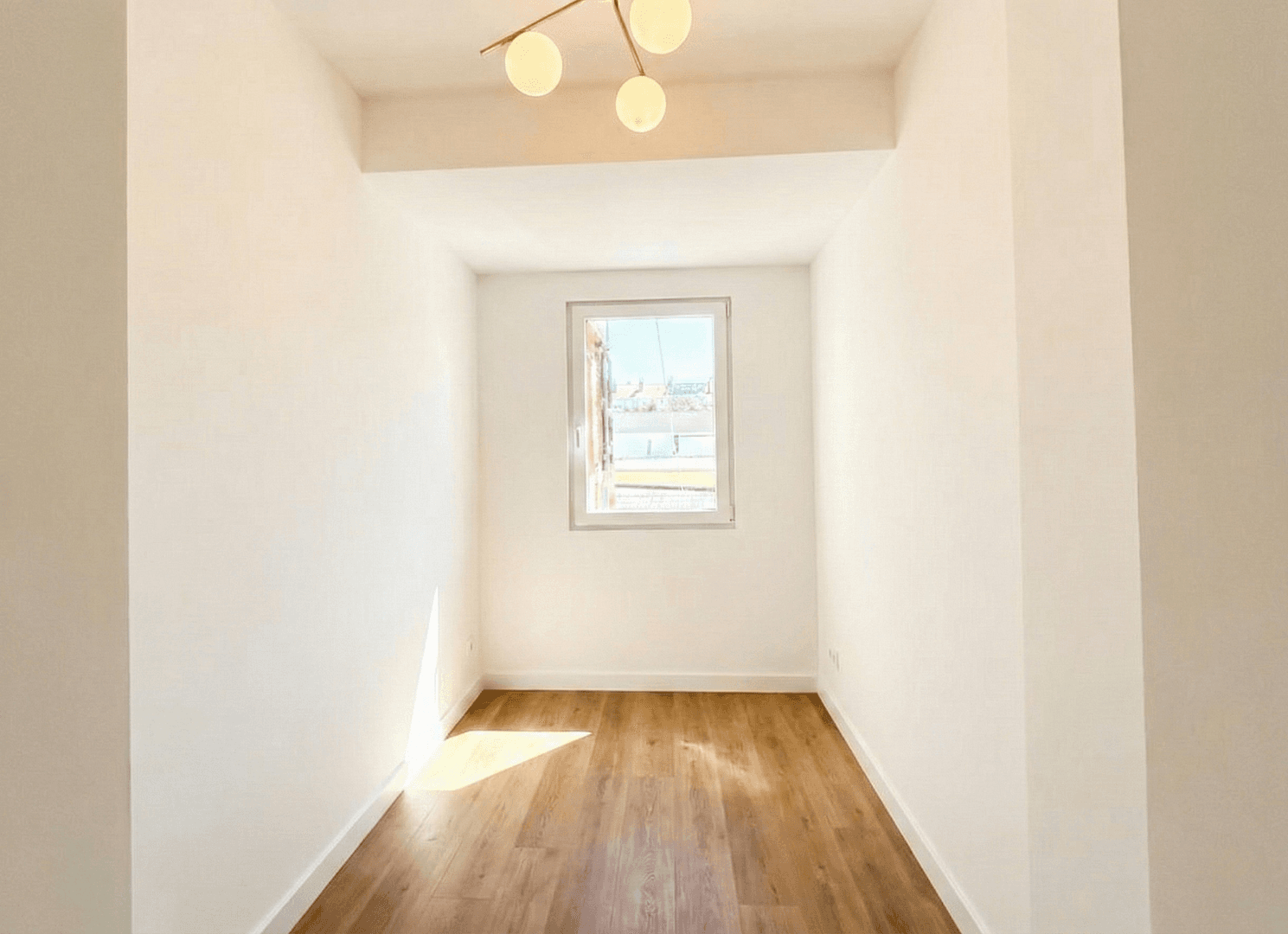 Pronájem bytu 1+kk 41 m², Luisenstraße 45, Düsseldorf, Severní Porýní-Vestfálsko Pronájem bytu 1+kk 41 m², Luisenstraße 45, Düsseldorf, Severní Porýní-Vestfálsko