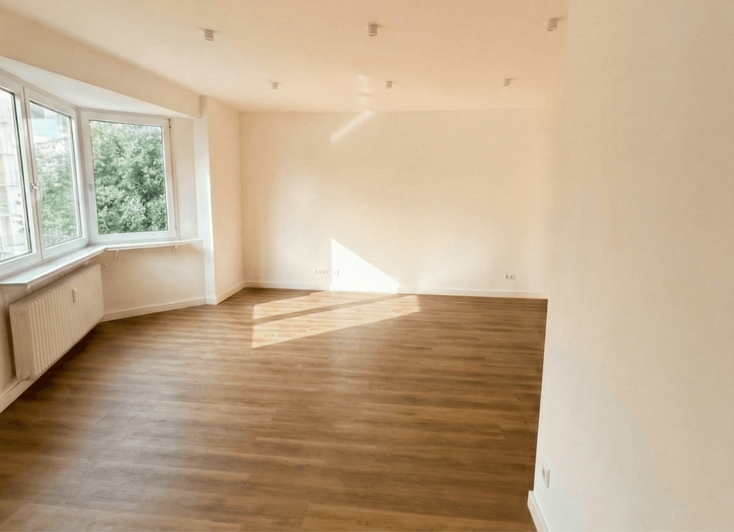 Pronájem bytu 1+kk 41 m², Luisenstraße 45, Düsseldorf, Severní Porýní-Vestfálsko Pronájem bytu 1+kk 41 m², Luisenstraße 45, Düsseldorf, Severní Porýní-Vestfálsko