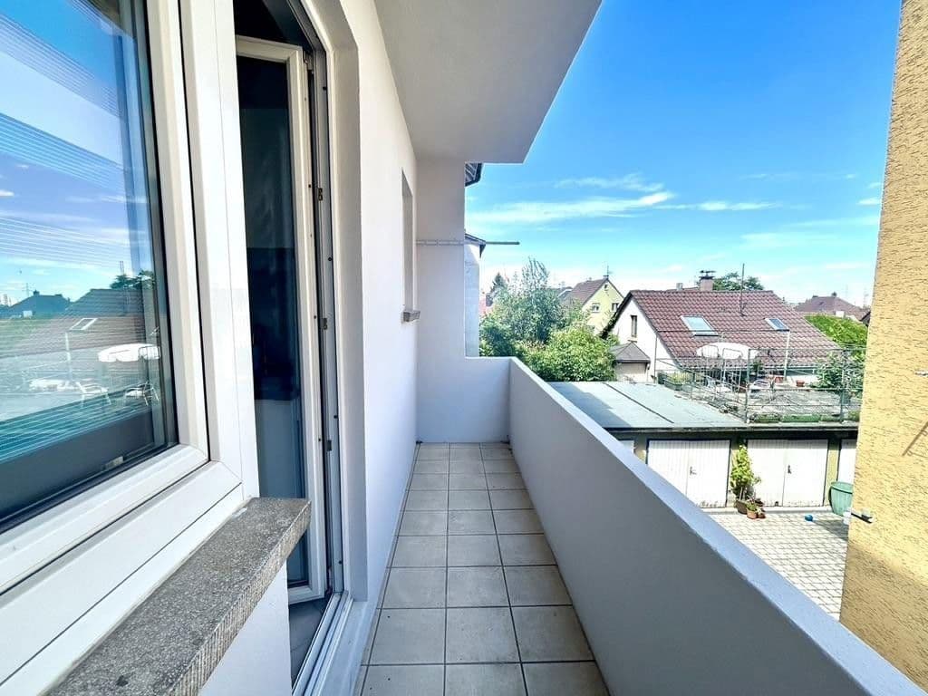 Pronájem bytu 1+1 15 m², Stuttgart, Bádensko-Württembersko Pronájem bytu 1+1 15 m², Stuttgart, Bádensko-Württembersko