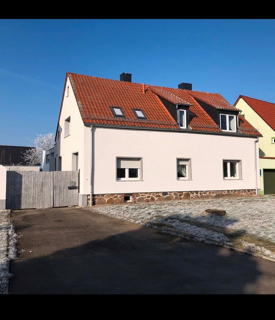 Pronájem domu 110 m², pozemek 500 m², Kreuzweg 4, Delitzsch, Sasko Pronájem domu 110 m², pozemek 500 m², Kreuzweg 4, Delitzsch, Sasko