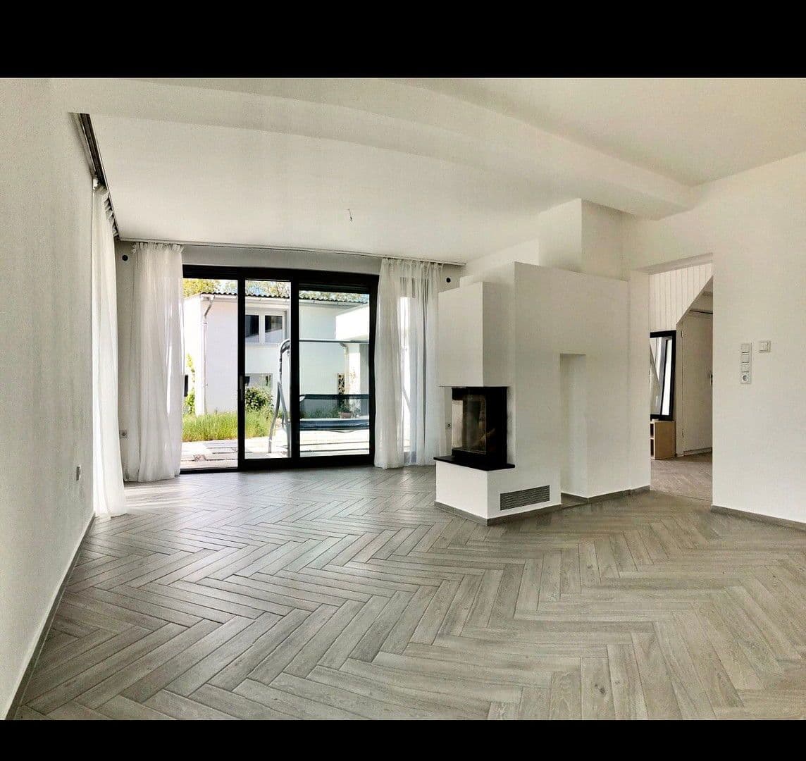 Pronájem domu 110 m², pozemek 500 m², Kreuzweg 4, Delitzsch, Sasko Pronájem domu 110 m², pozemek 500 m², Kreuzweg 4, Delitzsch, Sasko