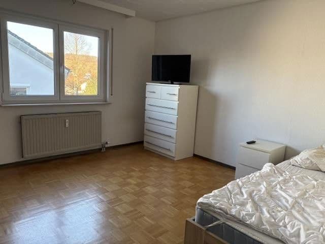 Pronájem bytu 4+1 105 m², Einsteinstr. 42, Heilbronn, Bádensko-Württembersko Pronájem bytu 4+1 105 m², Einsteinstr. 42, Heilbronn, Bádensko-Württembersko
