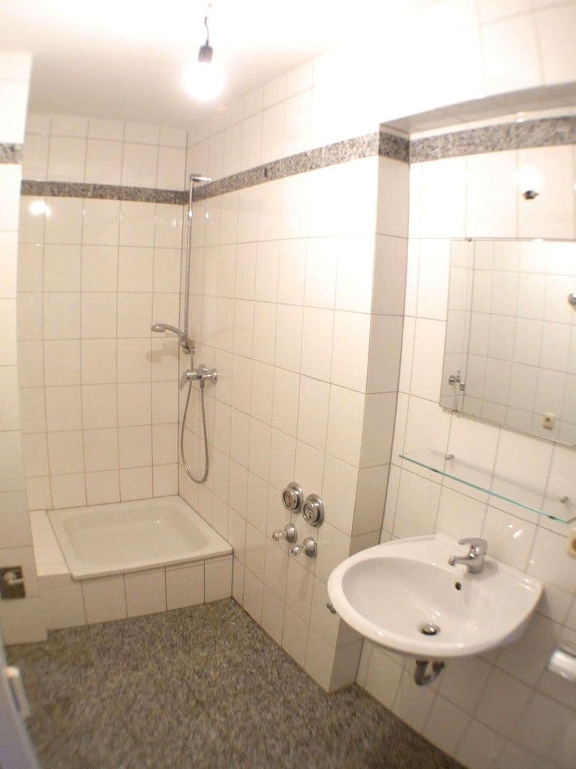 Pronájem bytu 2+1 46 m², Landsham b. Kirchheim, Bavorsko Pronájem bytu 2+1 46 m², Landsham b. Kirchheim, Bavorsko