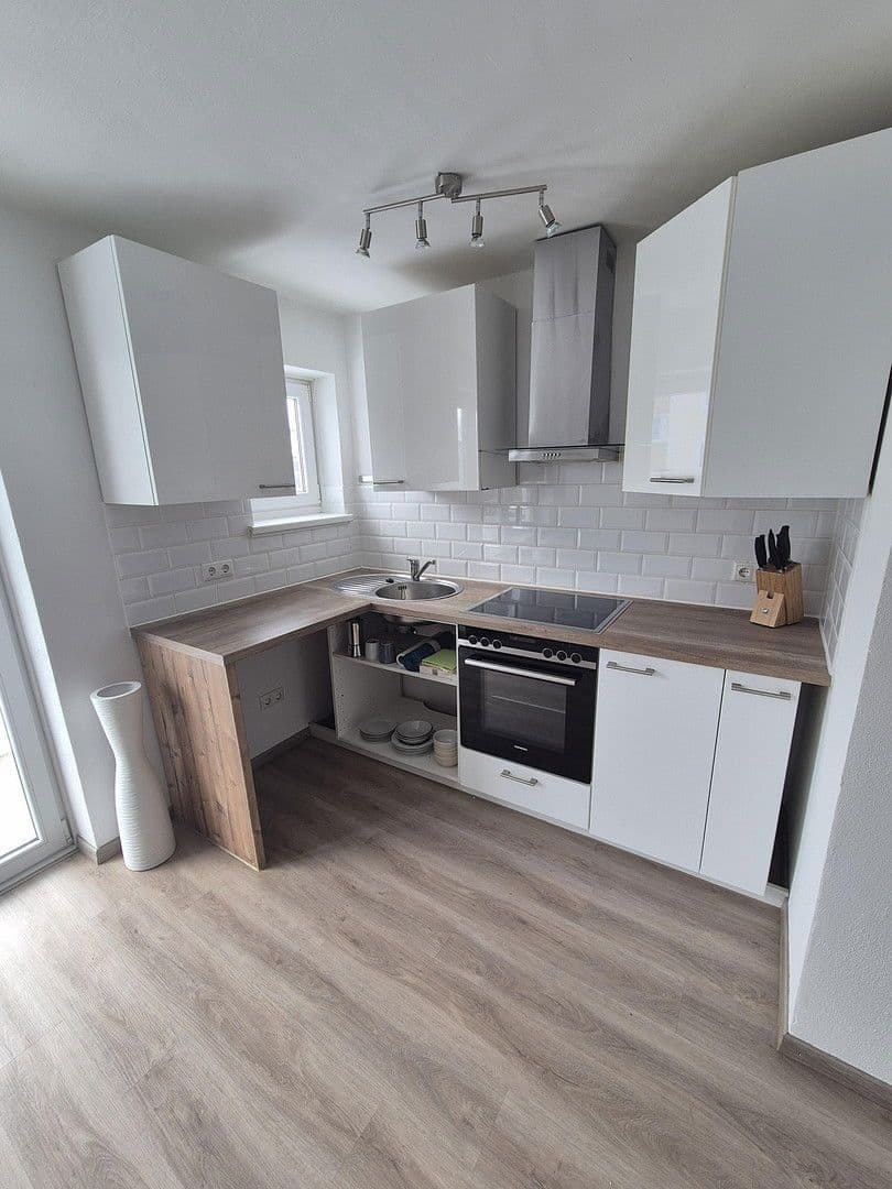 Pronájem bytu 2+1 40 m², Ostendstraße 81, Neuburg an der Donau, Bavorsko Pronájem bytu 2+1 40 m², Ostendstraße 81, Neuburg an der Donau, Bavorsko