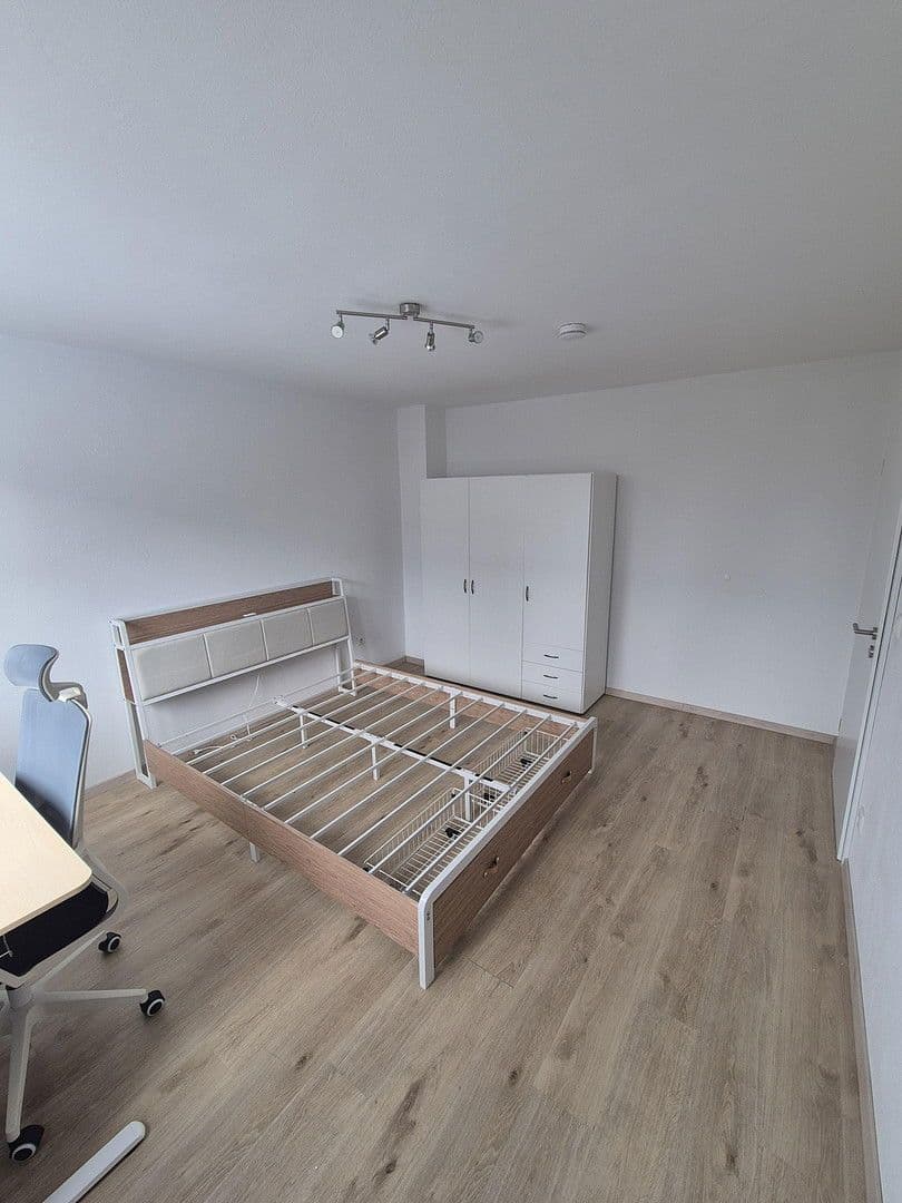 Pronájem bytu 2+1 40 m², Ostendstraße 81, Neuburg an der Donau, Bavorsko Pronájem bytu 2+1 40 m², Ostendstraße 81, Neuburg an der Donau, Bavorsko