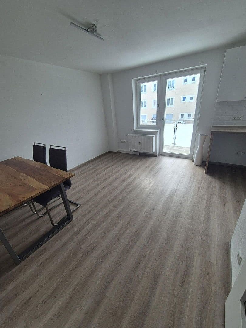Pronájem bytu 2+1 40 m², Ostendstraße 81, Neuburg an der Donau, Bavorsko Pronájem bytu 2+1 40 m², Ostendstraße 81, Neuburg an der Donau, Bavorsko