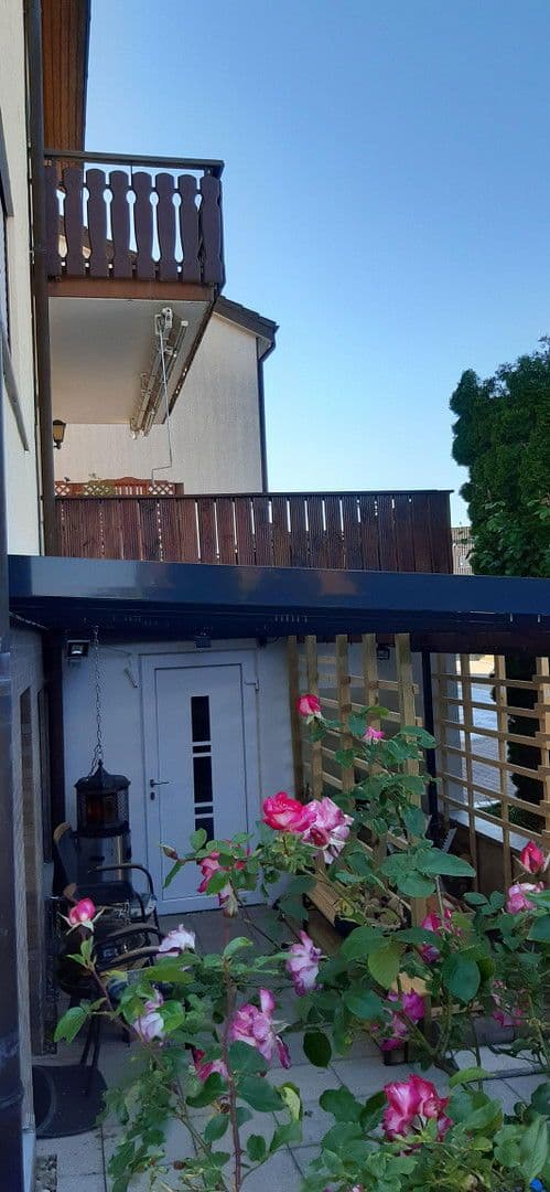 Prodej domu 238 m², pozemek 548 m², Spraitbach, Bádensko-Württembersko Prodej domu 238 m², pozemek 548 m², Spraitbach, Bádensko-Württembersko