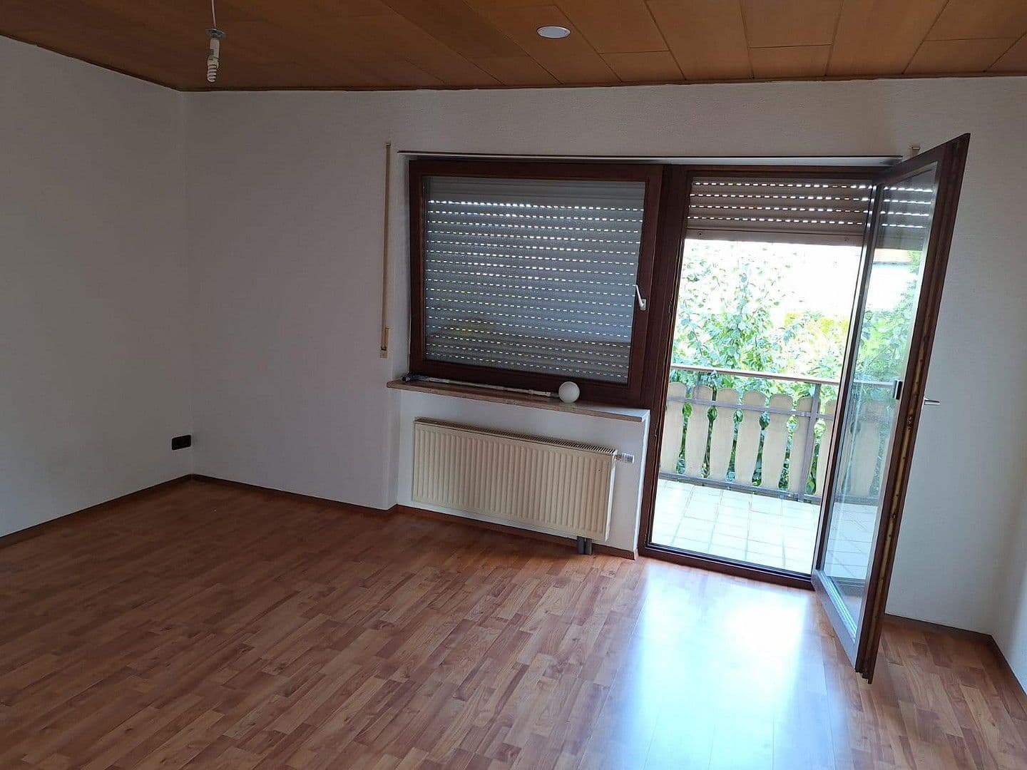Prodej domu 238 m², pozemek 548 m², Spraitbach, Bádensko-Württembersko Prodej domu 238 m², pozemek 548 m², Spraitbach, Bádensko-Württembersko