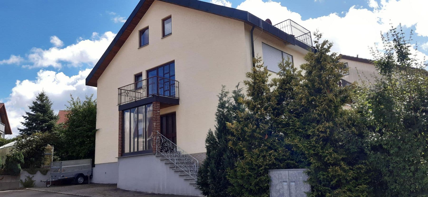 Prodej domu 238 m², pozemek 548 m², Spraitbach, Bádensko-Württembersko Prodej domu 238 m², pozemek 548 m², Spraitbach, Bádensko-Württembersko