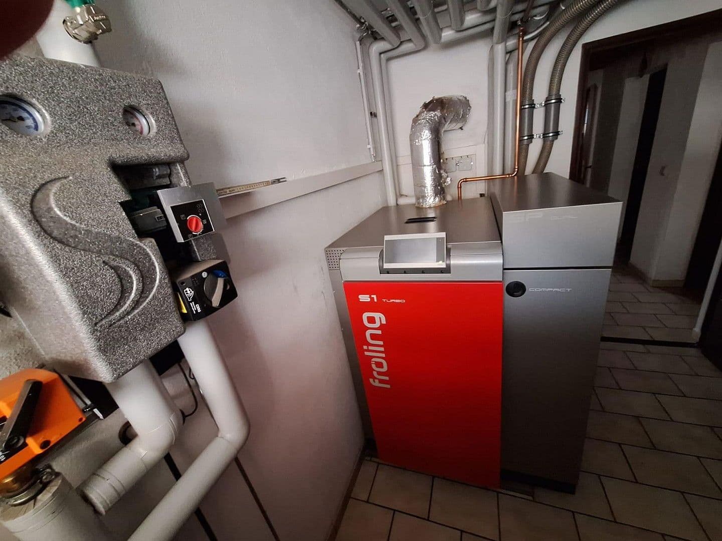 Prodej domu 238 m², pozemek 548 m², Spraitbach, Bádensko-Württembersko Prodej domu 238 m², pozemek 548 m², Spraitbach, Bádensko-Württembersko