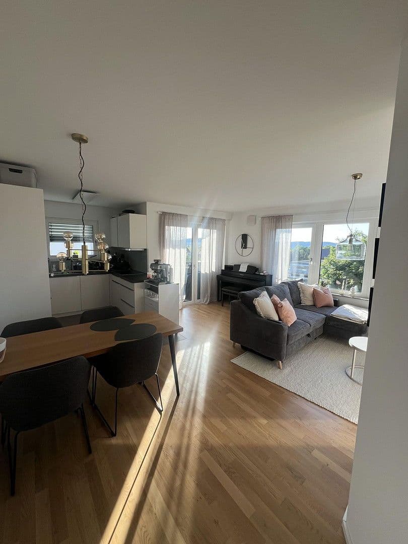 Prodej bytu 3+1 84 m², Schweickerweg 21, Schwäbisch Hall, Bádensko-Württembersko Prodej bytu 3+1 84 m², Schweickerweg 21, Schwäbisch Hall, Bádensko-Württembersko