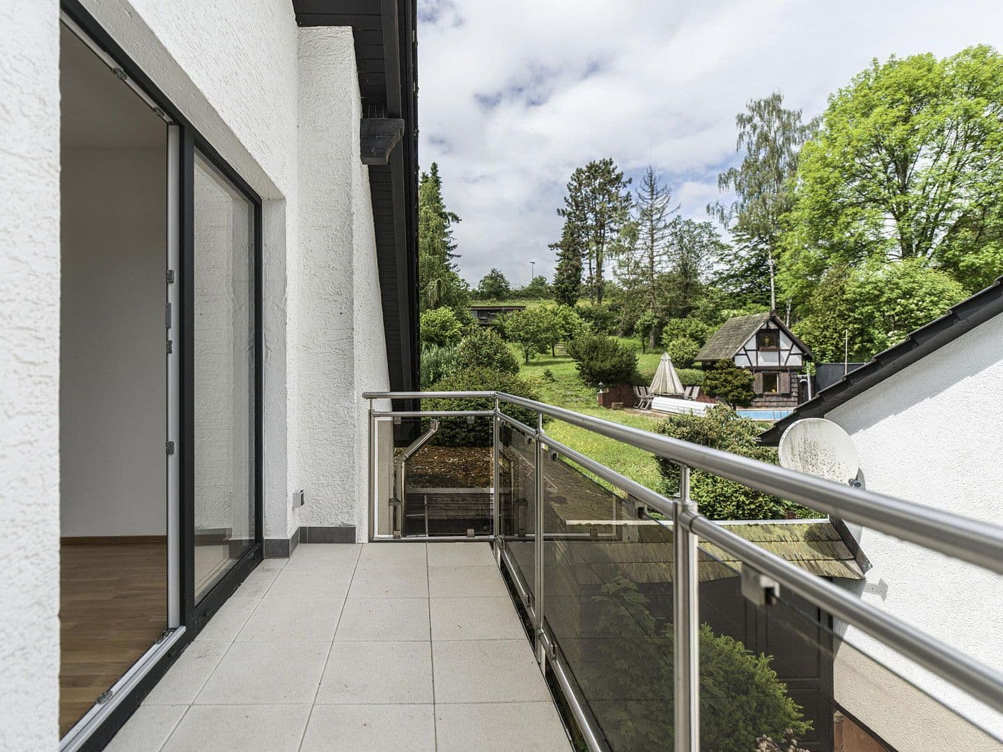 Pronájem bytu 4+1 86 m², Taunusstein, Hessen Pronájem bytu 4+1 86 m², Taunusstein, Hessen