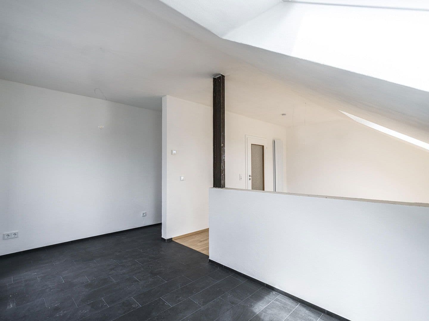 Pronájem bytu 4+1 86 m², Taunusstein, Hessen Pronájem bytu 4+1 86 m², Taunusstein, Hessen