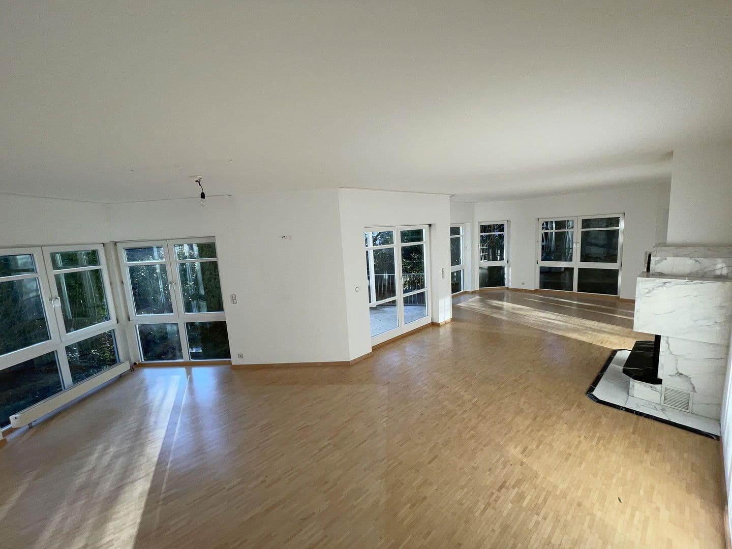 Pronájem bytu 6+1 175 m², Oberursel (Taunus), Hessen Pronájem bytu 6+1 175 m², Oberursel (Taunus), Hessen