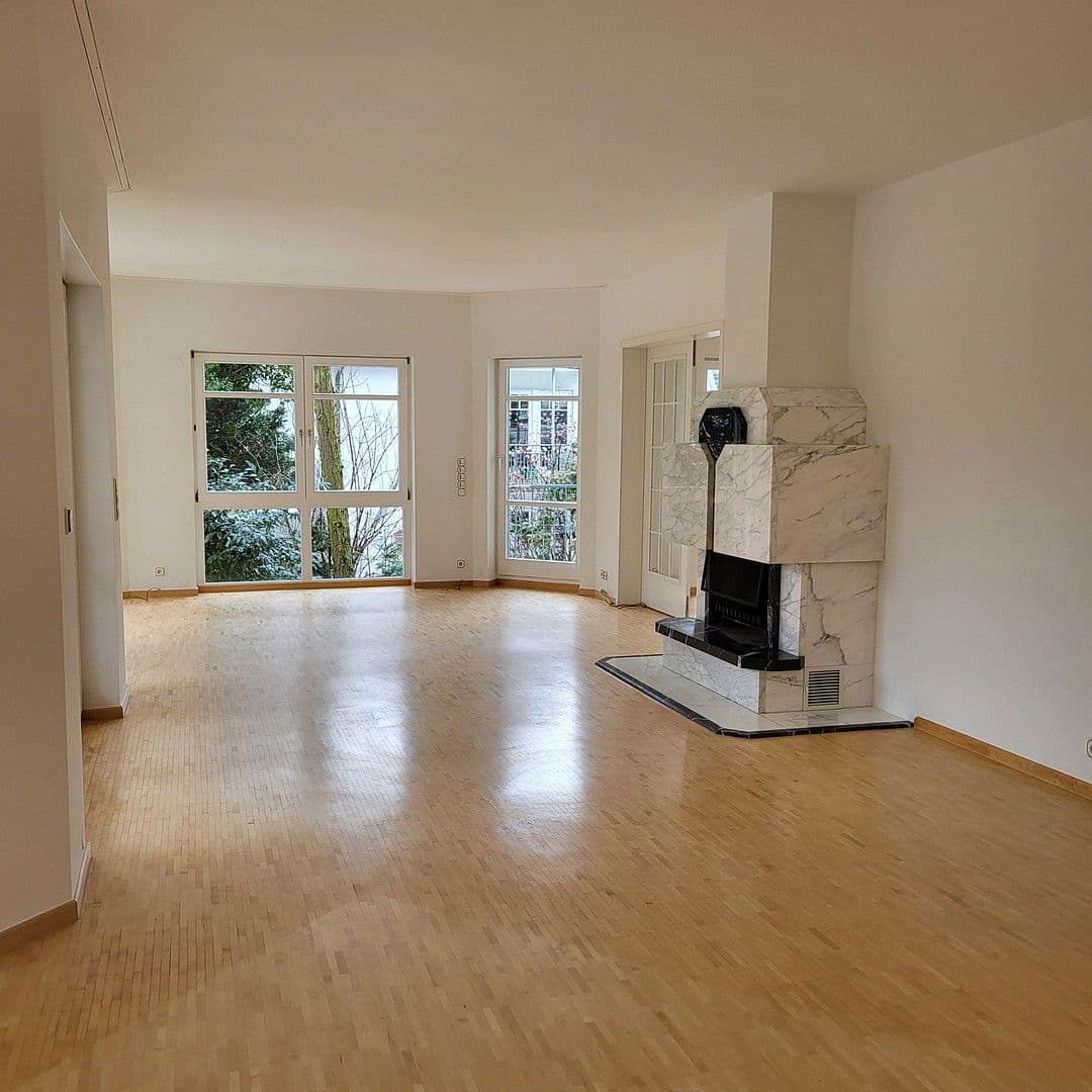 Pronájem bytu 6+1 175 m², Oberursel (Taunus), Hessen Pronájem bytu 6+1 175 m², Oberursel (Taunus), Hessen