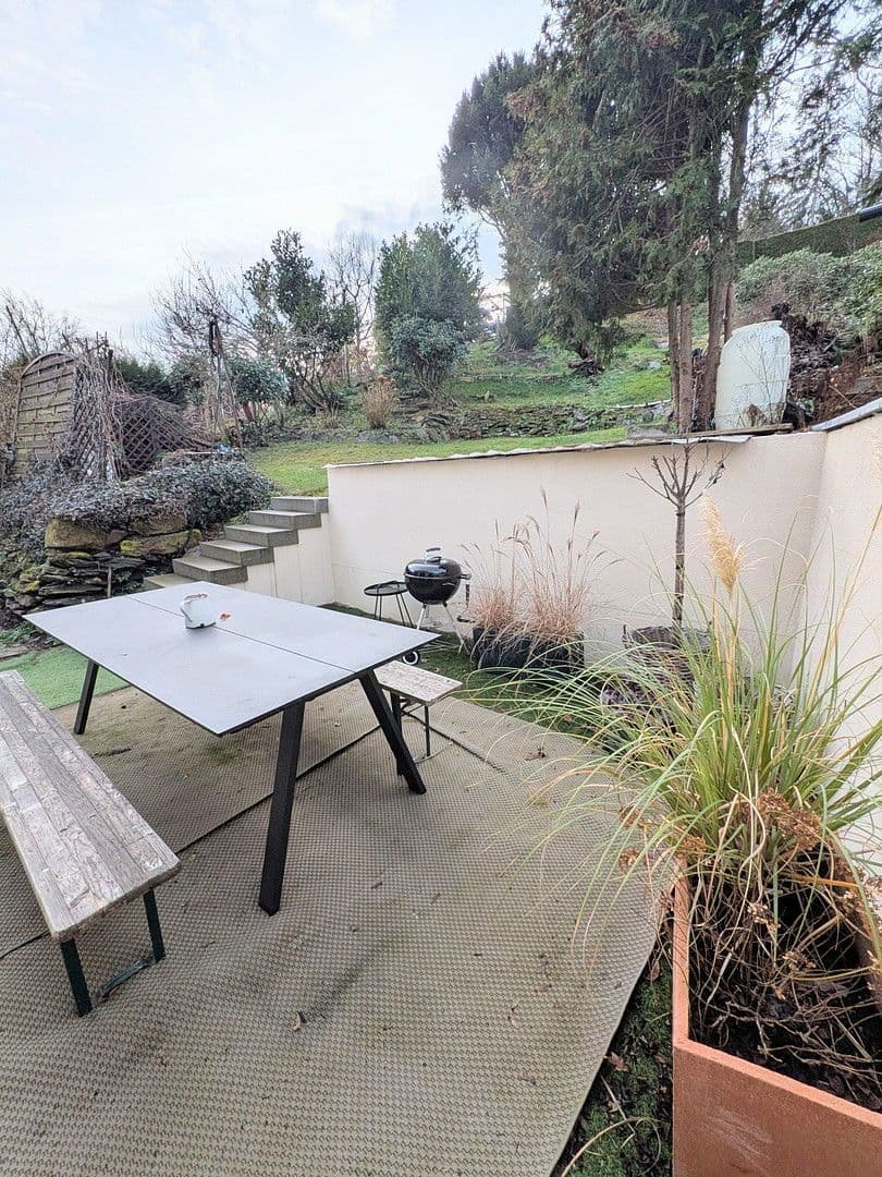 Prodej domu 261 m², pozemek 700 m², Oberfrohnaer Str. 135, Chemnitz, Sasko Prodej domu 261 m², pozemek 700 m², Oberfrohnaer Str. 135, Chemnitz, Sasko