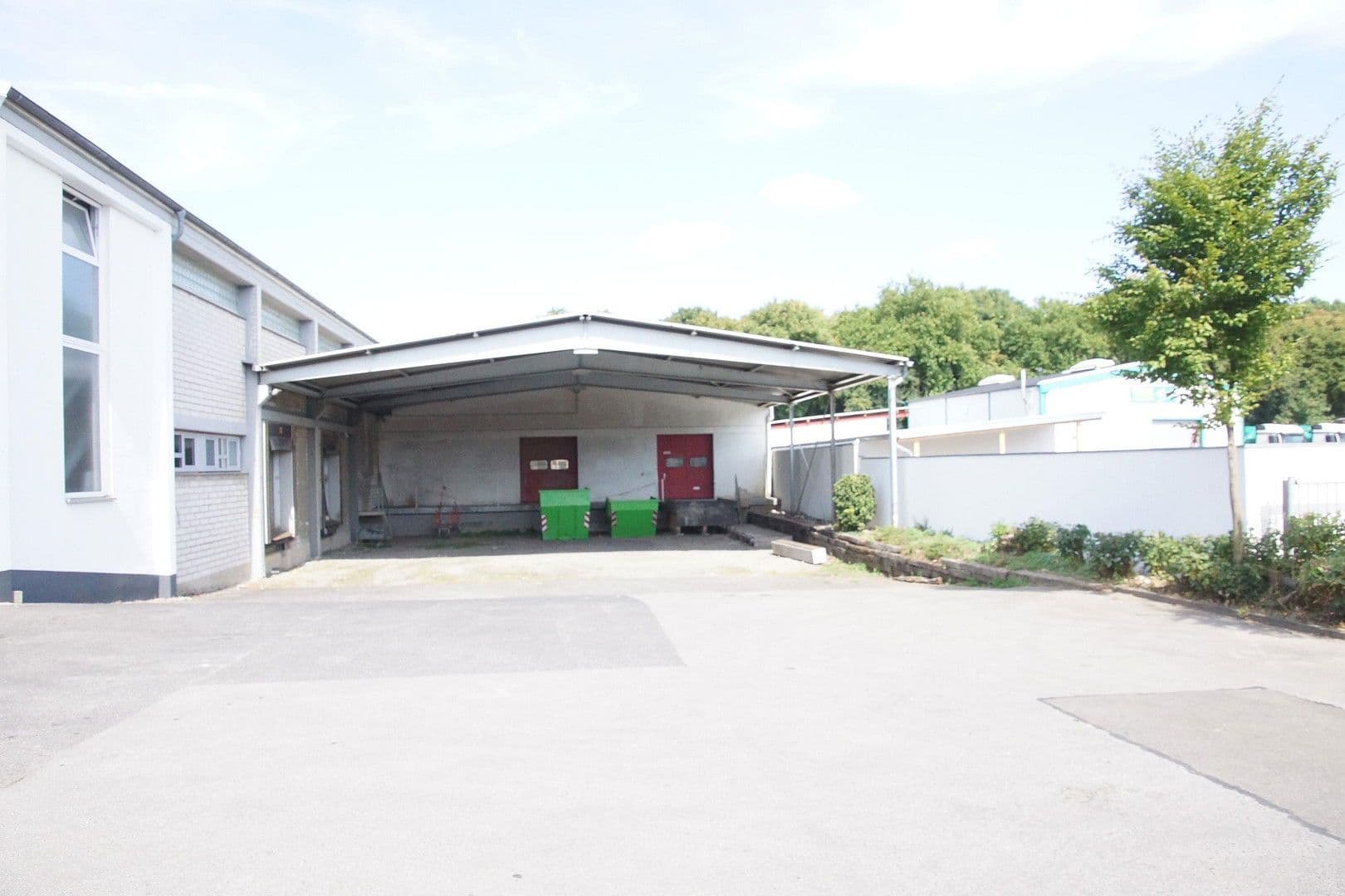 Pronájem nebytového prostoru 919 m², Hafelsstraße 205 / Ennsstraße 21, Krefeld, Severní Porýní-Vestfálsko Pronájem nebytového prostoru 919 m², Hafelsstraße 205 / Ennsstraße 21, Krefeld, Severní Porýní-Vestfálsko