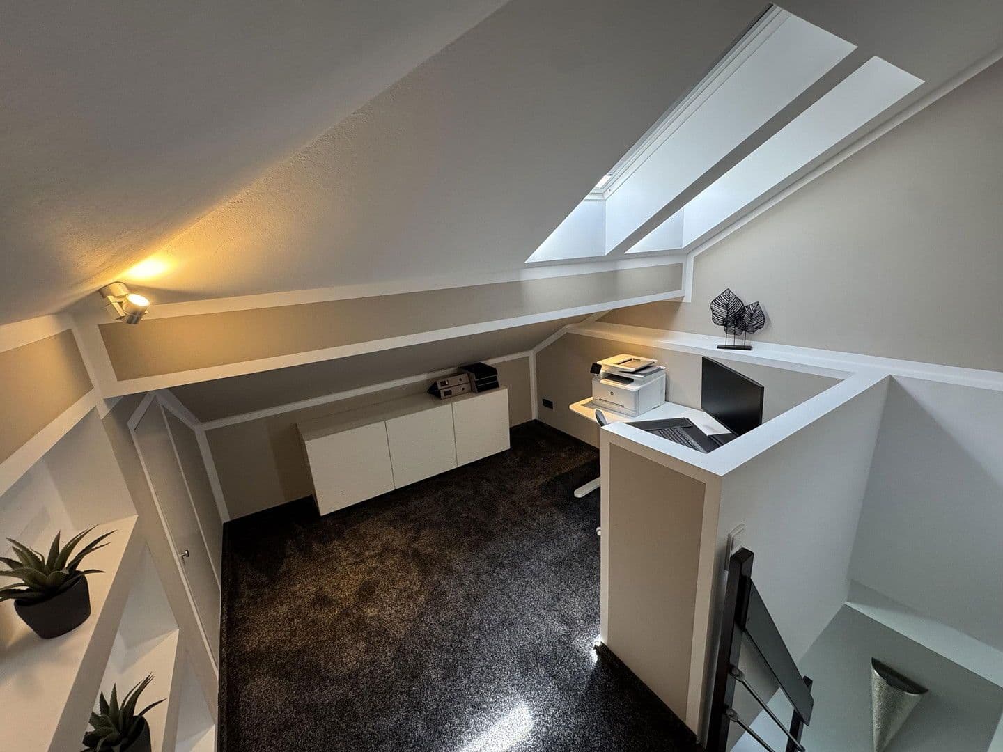 Prodej domu 240 m², pozemek 480 m², Rösrath, Severní Porýní-Vestfálsko Prodej domu 240 m², pozemek 480 m², Rösrath, Severní Porýní-Vestfálsko