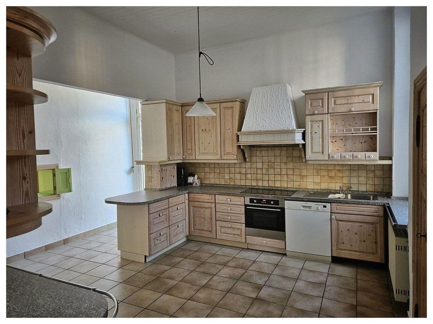 Prodej domu 453 m², pozemek 1.009 m², Berlin Lichterfelde-West, Berlín Prodej domu 453 m², pozemek 1.009 m², Berlin Lichterfelde-West, Berlín