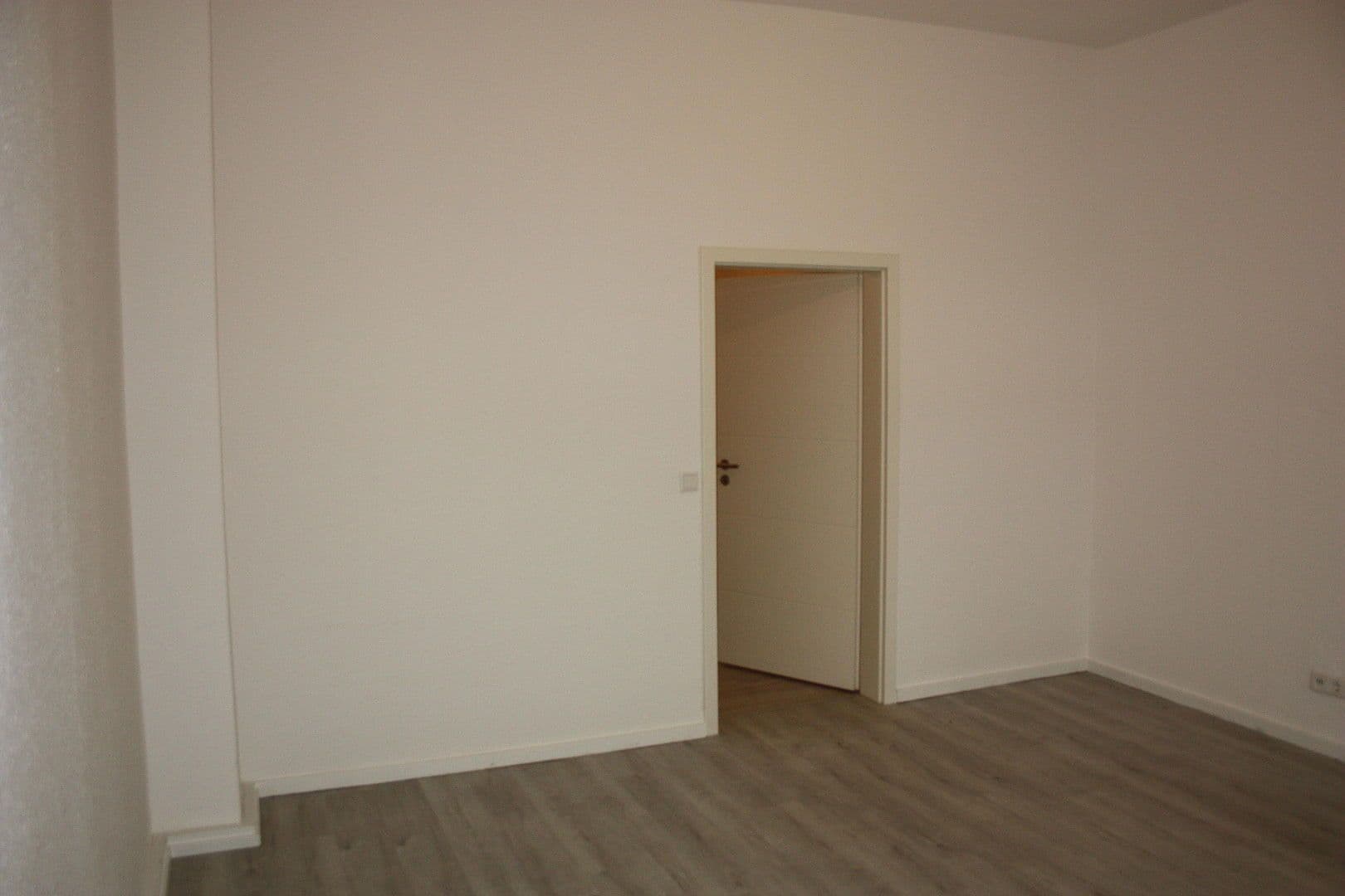 Pronájem bytu 4+1 88 m², Thüringer Str. 31, Oberhausen, Severní Porýní-Vestfálsko Pronájem bytu 4+1 88 m², Thüringer Str. 31, Oberhausen, Severní Porýní-Vestfálsko