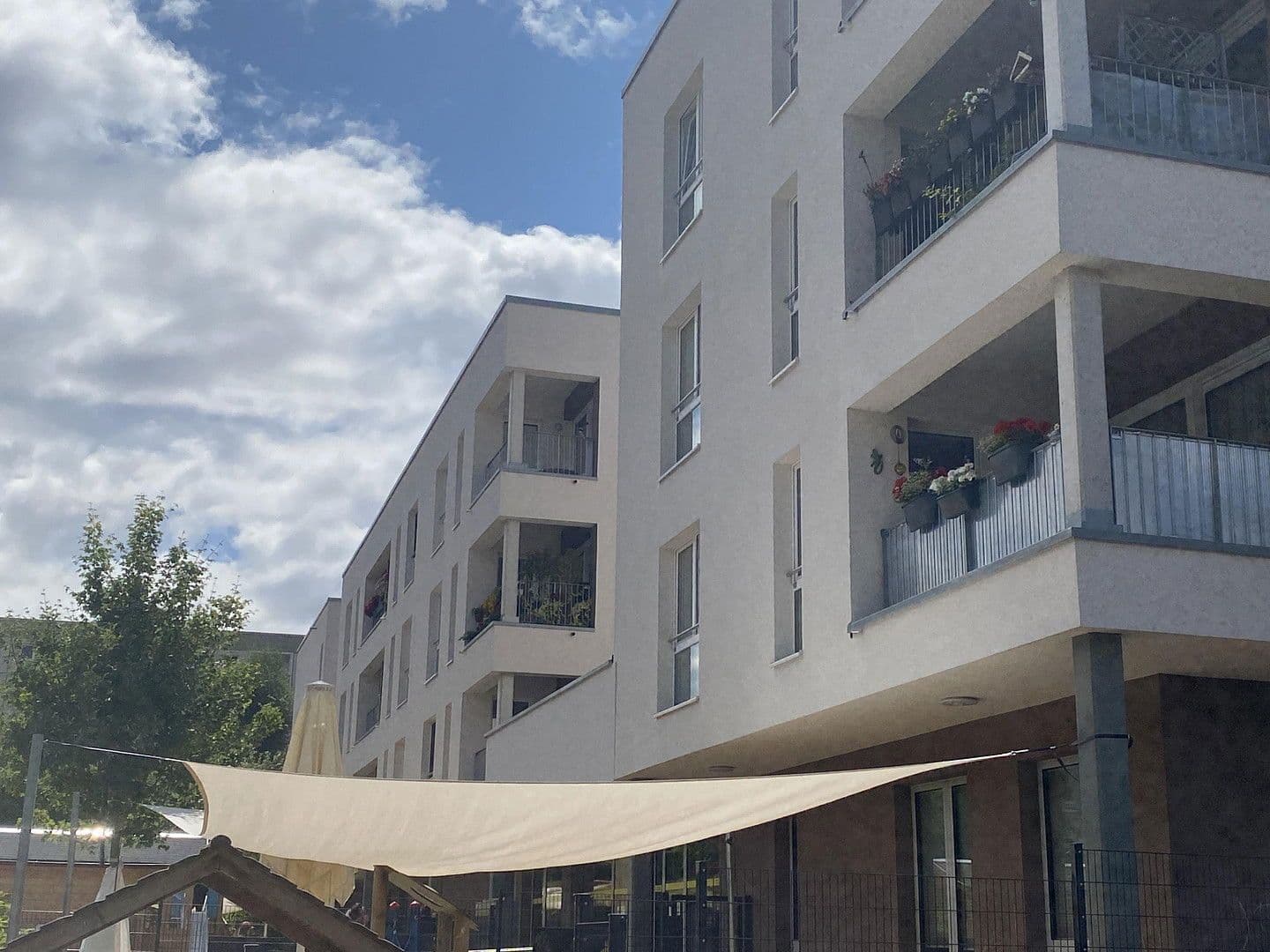 Pronájem bytu 2+1 93 m², Ernst Haeckel Straße 17-18, Erfurt, Durynsko Pronájem bytu 2+1 93 m², Ernst Haeckel Straße 17-18, Erfurt, Durynsko