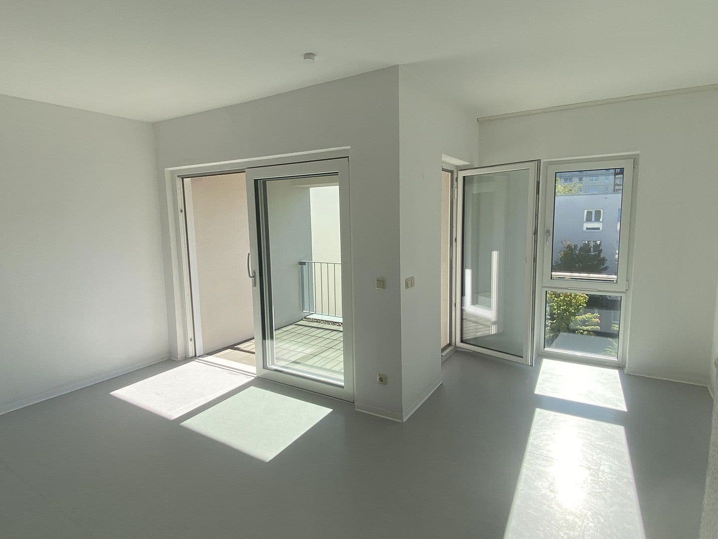 Pronájem bytu 2+1 93 m², Ernst Haeckel Straße 17-18, Erfurt, Durynsko Pronájem bytu 2+1 93 m², Ernst Haeckel Straße 17-18, Erfurt, Durynsko