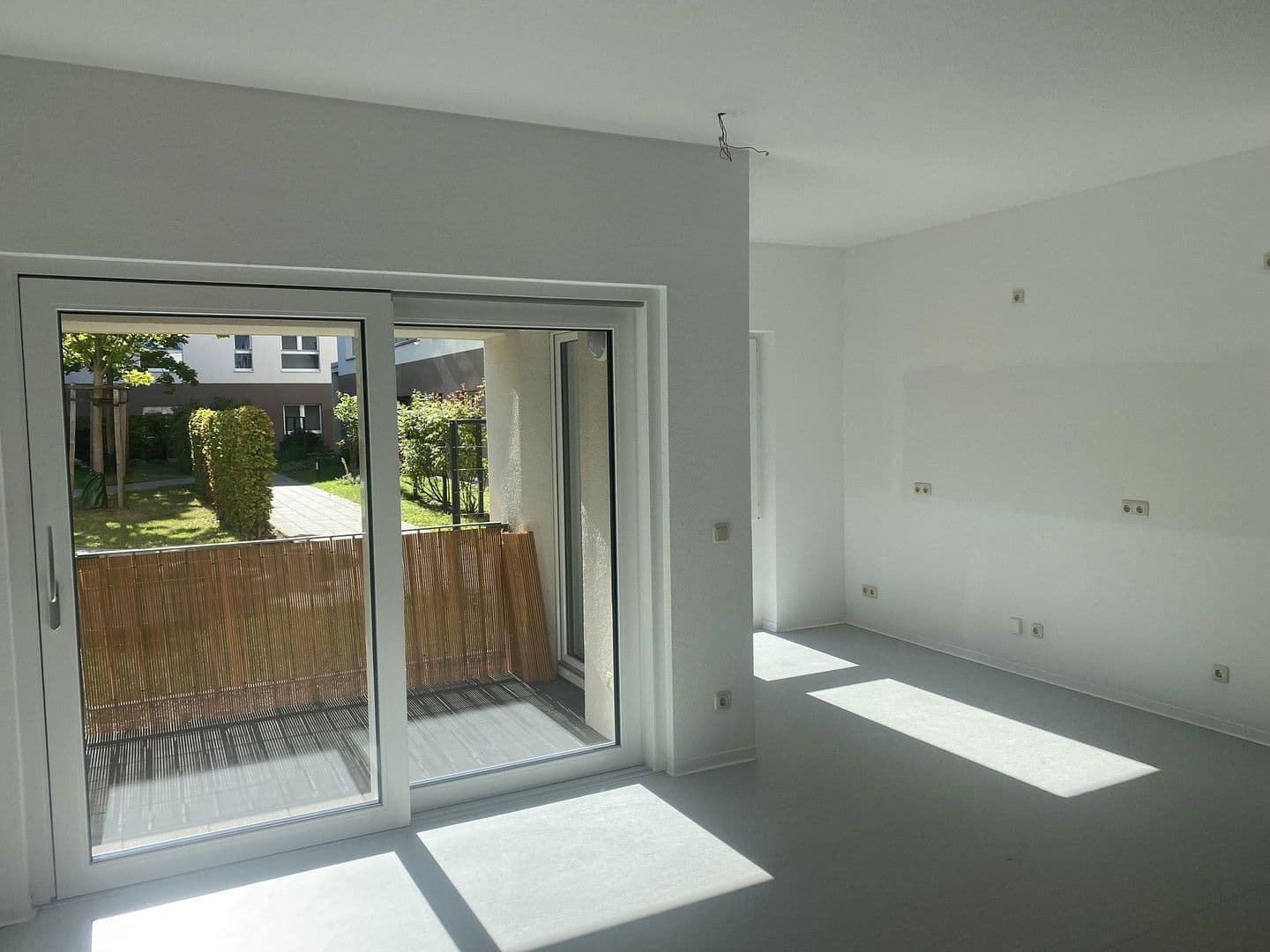 Pronájem bytu 2+1 93 m², Ernst Haeckel Straße 17-18, Erfurt, Durynsko Pronájem bytu 2+1 93 m², Ernst Haeckel Straße 17-18, Erfurt, Durynsko