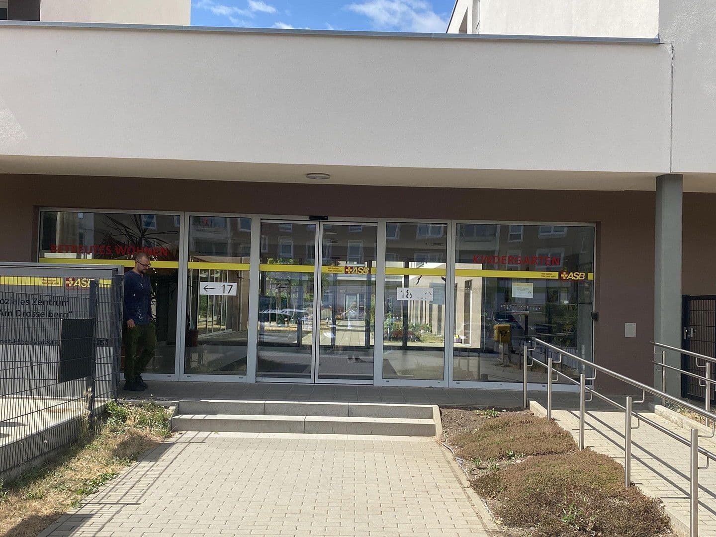 Pronájem bytu 2+1 93 m², Ernst Haeckel Straße 17-18, Erfurt, Durynsko Pronájem bytu 2+1 93 m², Ernst Haeckel Straße 17-18, Erfurt, Durynsko