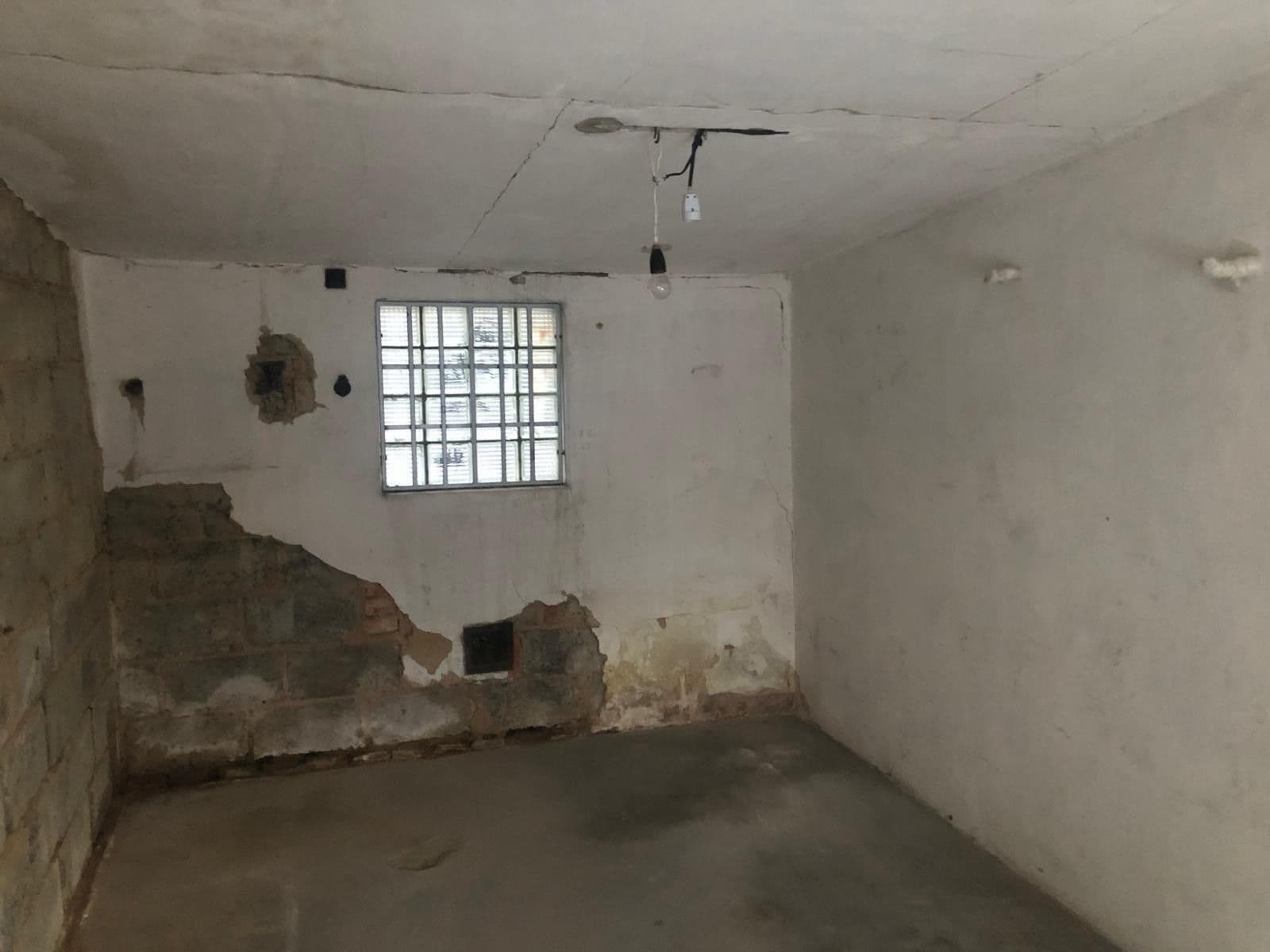 Prodej garáže 20 m², Vamberská, Praha, Praha Prodej garáže 20 m², Vamberská, Praha, Praha