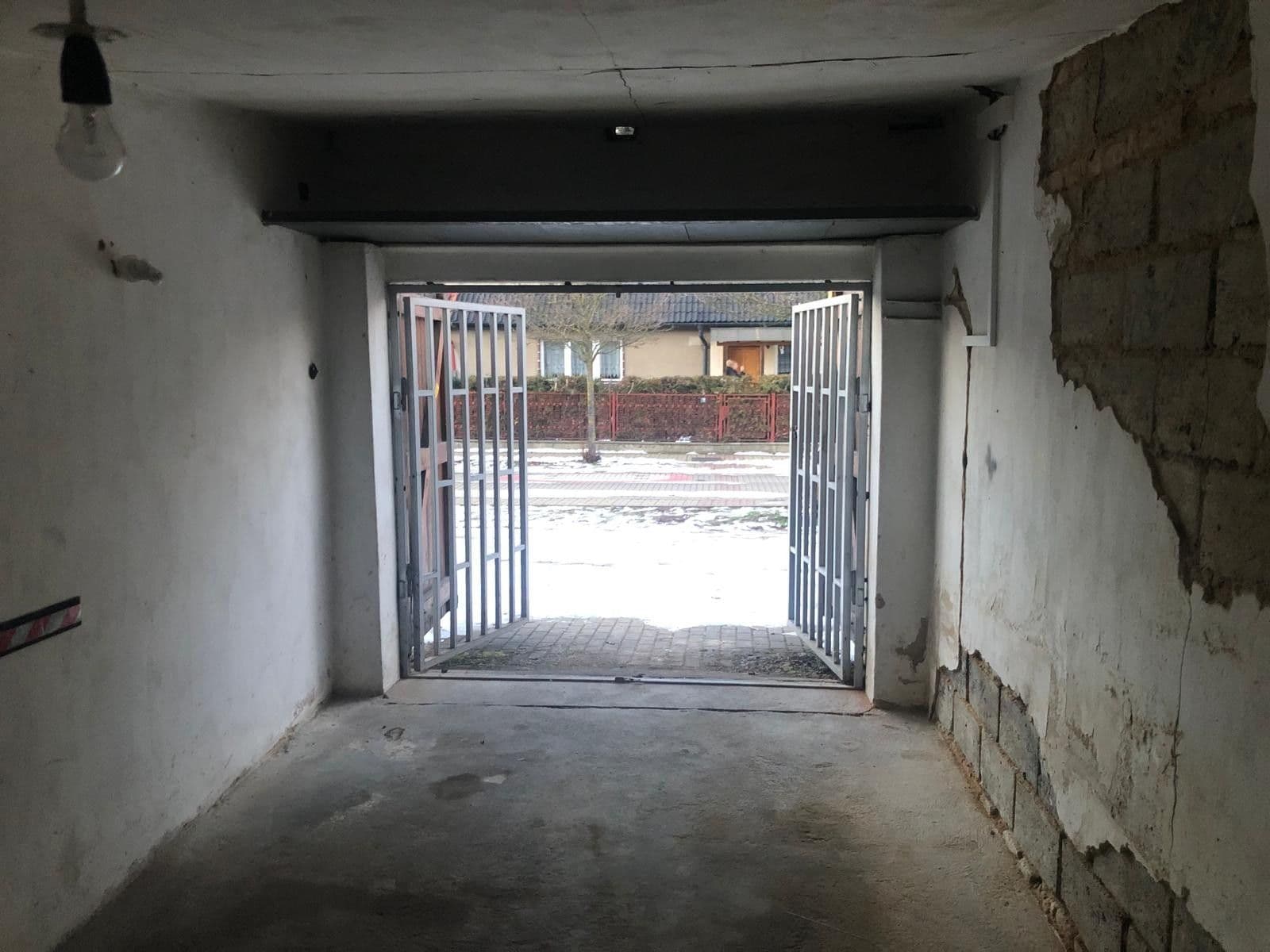 Prodej garáže 20 m², Vamberská, Praha, Praha Prodej garáže 20 m², Vamberská, Praha, Praha