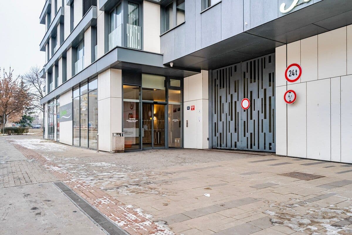 Pronájem bytu 35 m², Olšanská e, Praha, Praha Pronájem bytu 35 m², Olšanská e, Praha, Praha