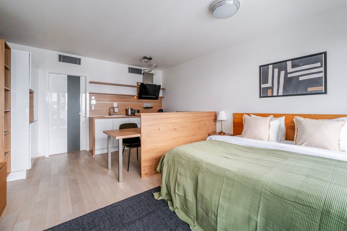 Pronájem bytu 35 m², Olšanská e, Praha, Praha Pronájem bytu 35 m², Olšanská e, Praha, Praha