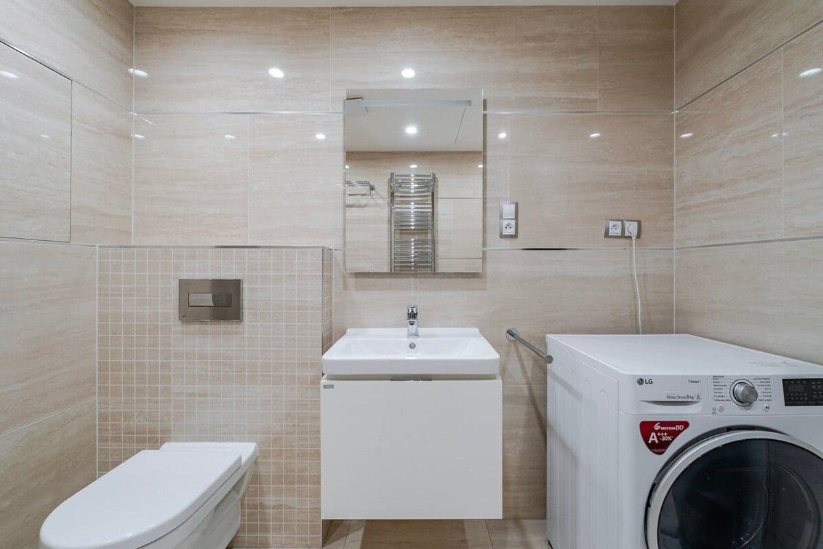 Pronájem bytu 35 m², Olšanská e, Praha, Praha Pronájem bytu 35 m², Olšanská e, Praha, Praha