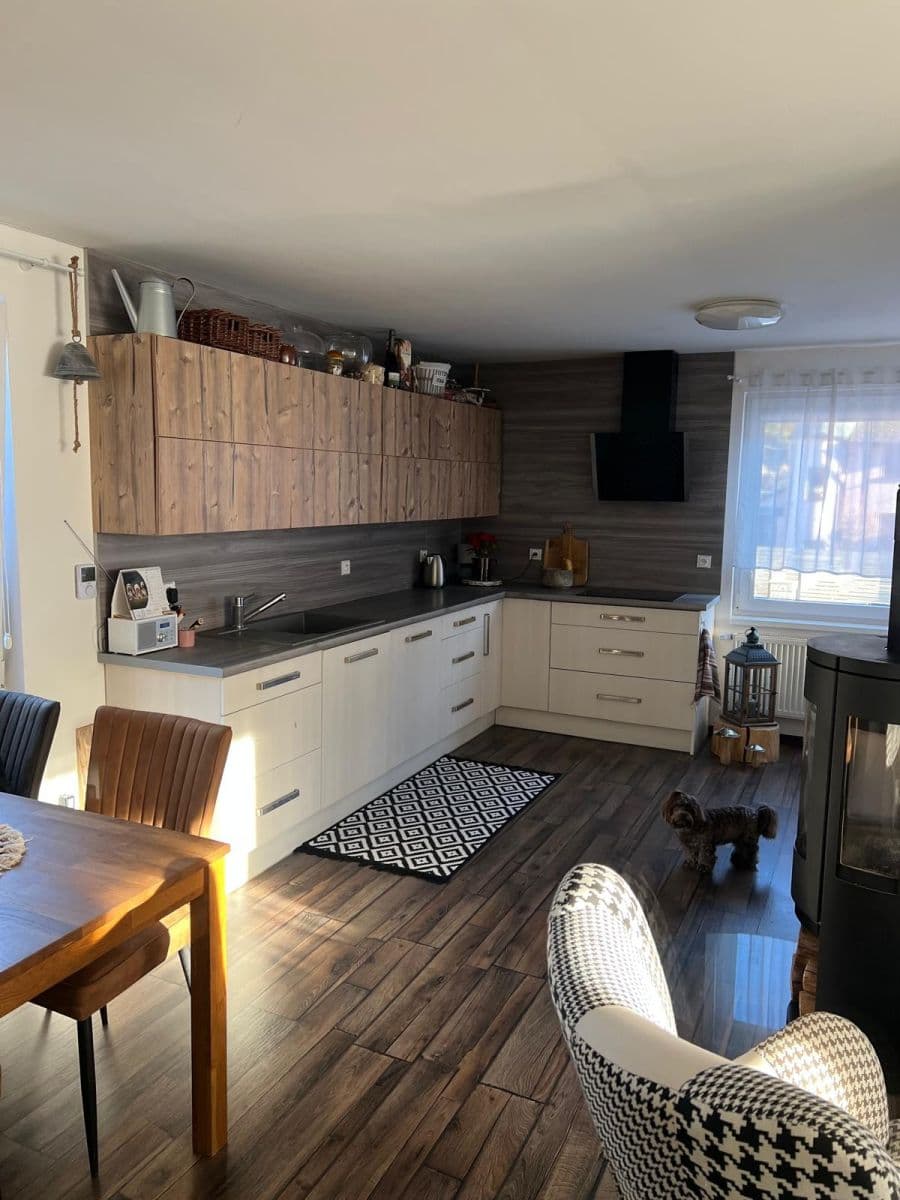 Prodej domu 100 m², pozemek 932 m², Kotěrova, Náchod, Královéhradecký kraj Prodej domu 100 m², pozemek 932 m², Kotěrova, Náchod, Královéhradecký kraj