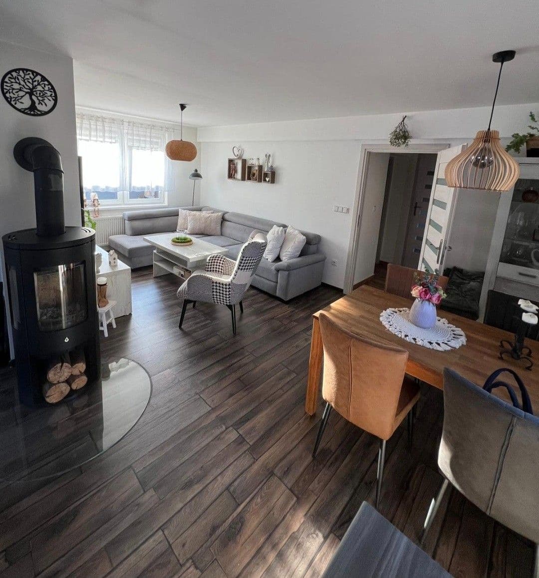 Prodej domu 100 m², pozemek 932 m², Kotěrova, Náchod, Královéhradecký kraj Prodej domu 100 m², pozemek 932 m², Kotěrova, Náchod, Královéhradecký kraj