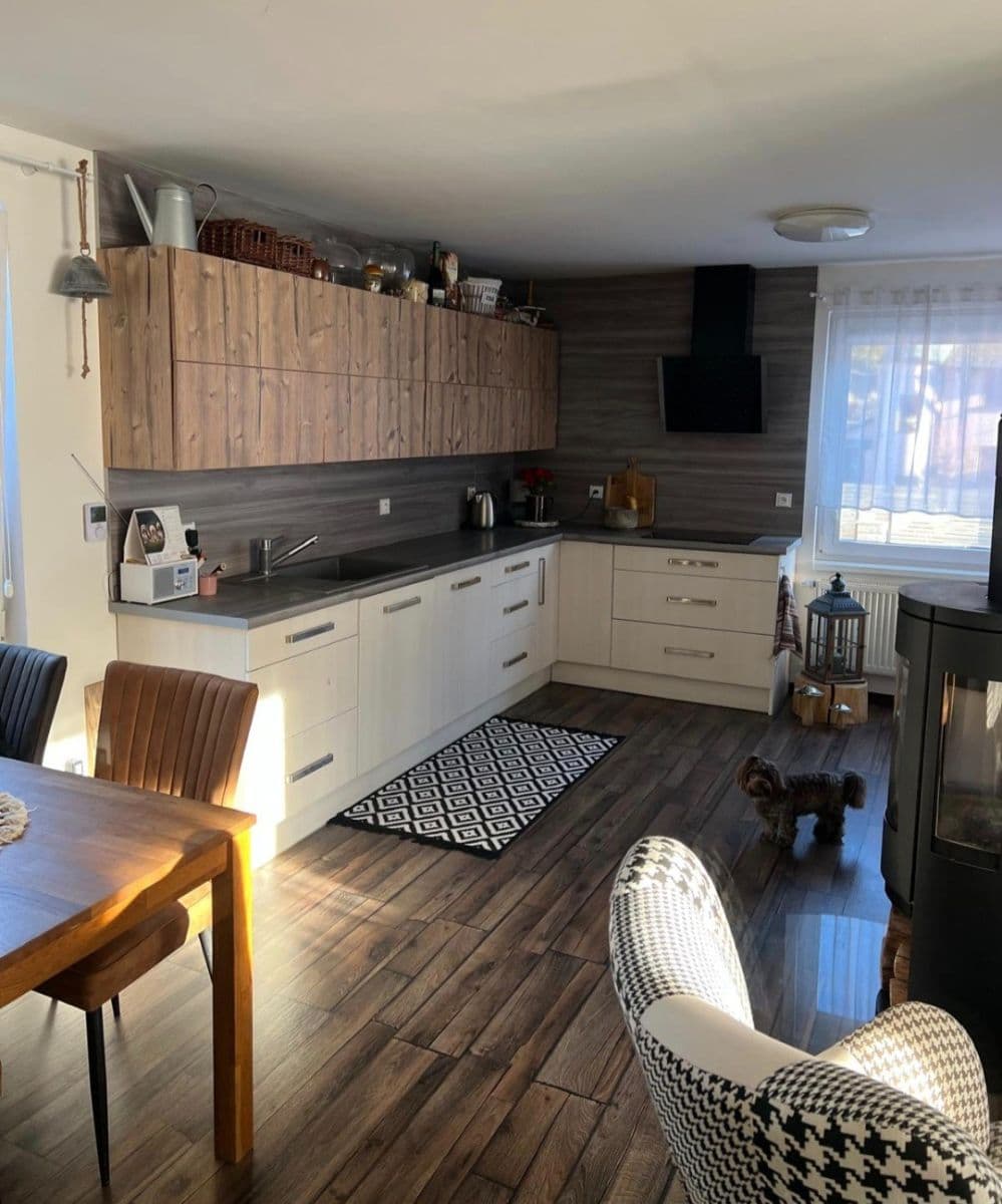 Prodej domu 100 m², pozemek 932 m², Kotěrova, Náchod, Královéhradecký kraj Prodej domu 100 m², pozemek 932 m², Kotěrova, Náchod, Královéhradecký kraj