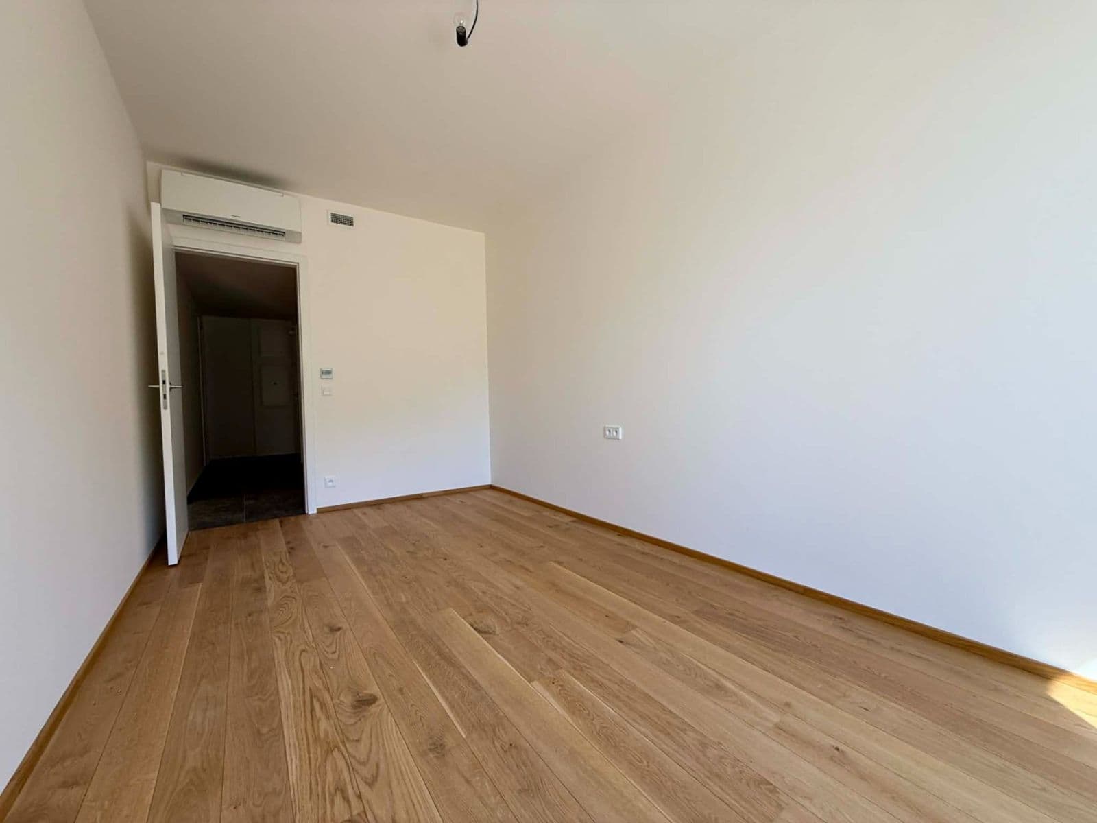 Prodej bytu 2+kk 100 m², Československého exilu, Praha, Praha Prodej bytu 2+kk 100 m², Československého exilu, Praha, Praha