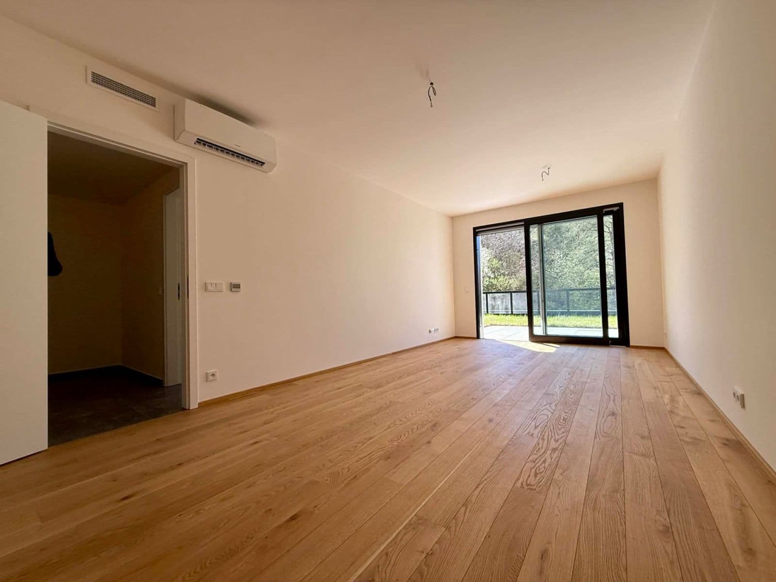 Prodej bytu 2+kk 100 m², Československého exilu, Praha, Praha Prodej bytu 2+kk 100 m², Československého exilu, Praha, Praha