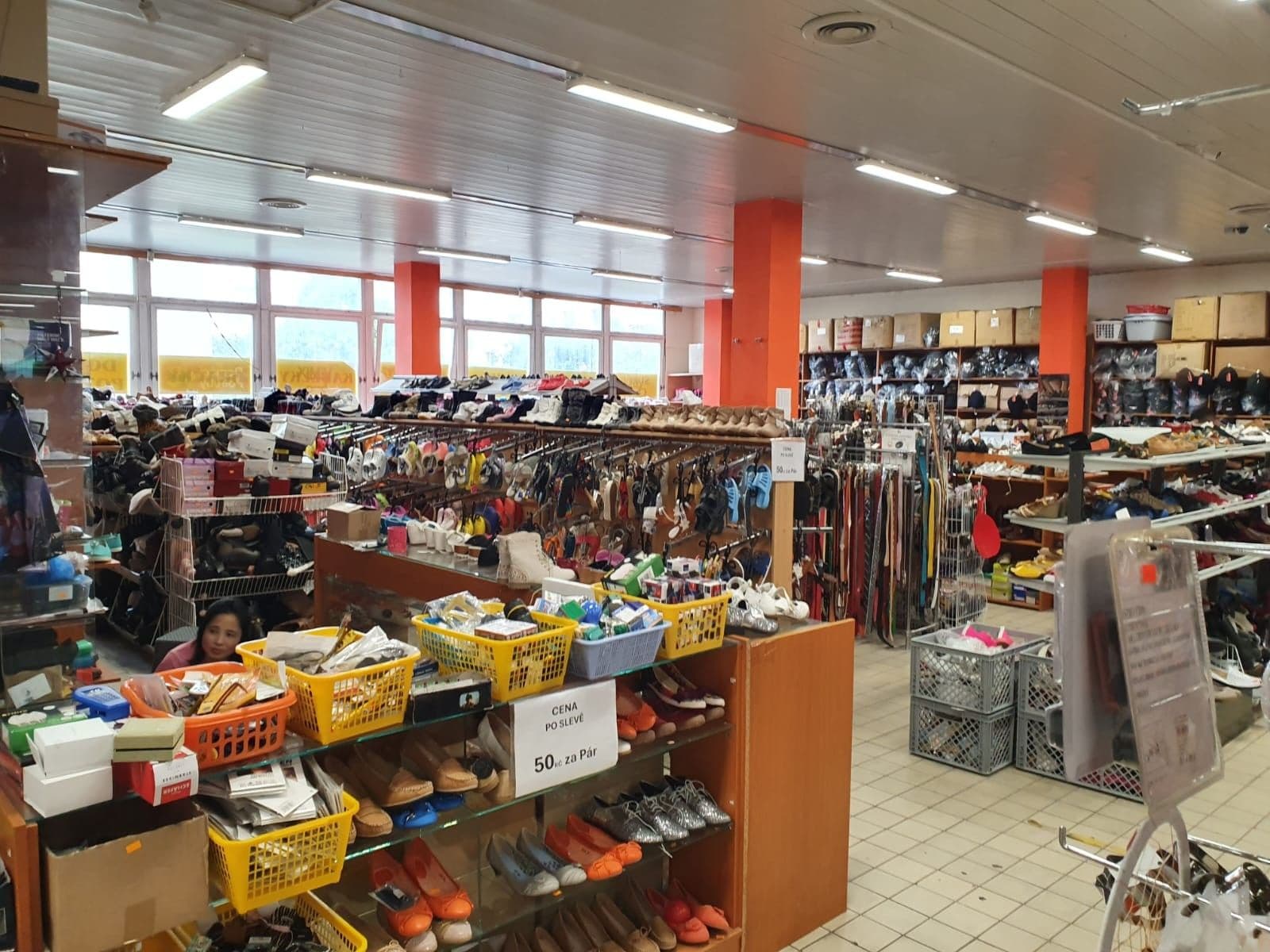 Pronájem nebytového prostoru 998 m², Obchodní, Štětí, Ústecký kraj Pronájem nebytového prostoru 998 m², Obchodní, Štětí, Ústecký kraj