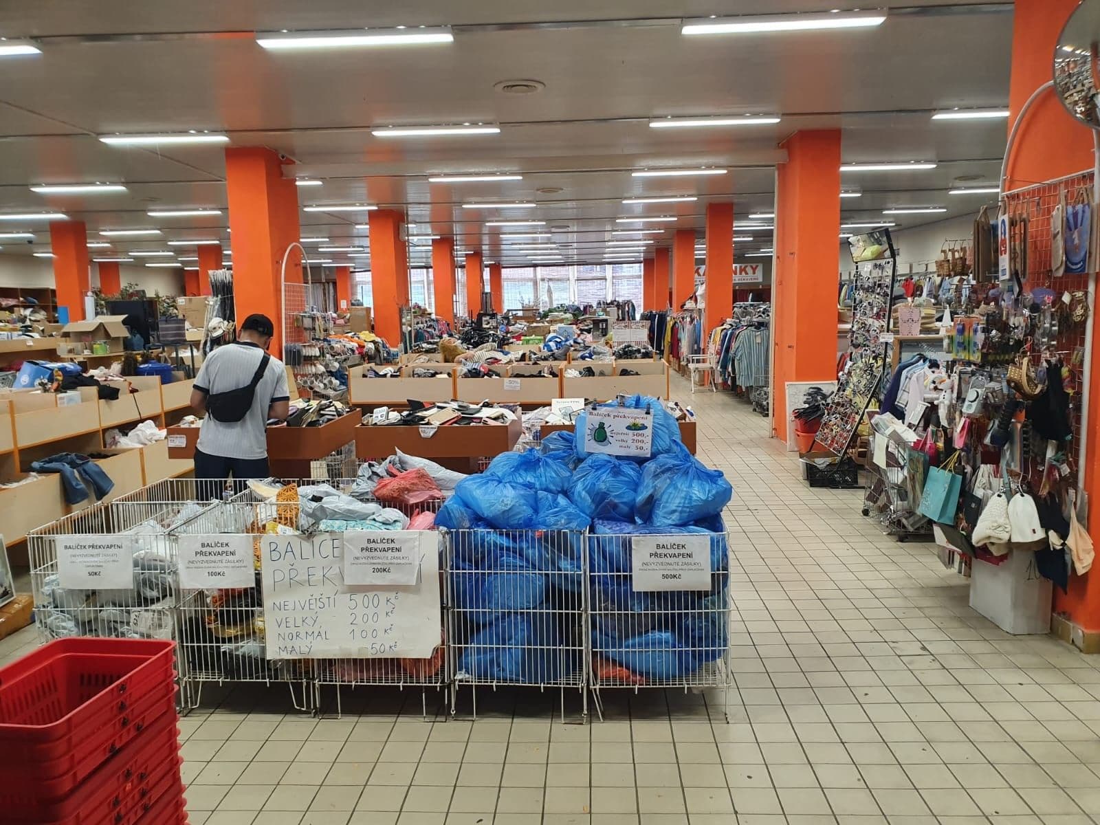 Pronájem nebytového prostoru 998 m², Obchodní, Štětí, Ústecký kraj Pronájem nebytového prostoru 998 m², Obchodní, Štětí, Ústecký kraj